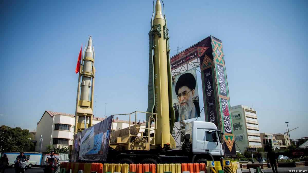 Irán nuclear. Exhibición de cohetes de largo alcance en Teherán. Ahora Estados Unidos intenta evitar que se pueda completar el programa nuclear iraní. (Reuters)