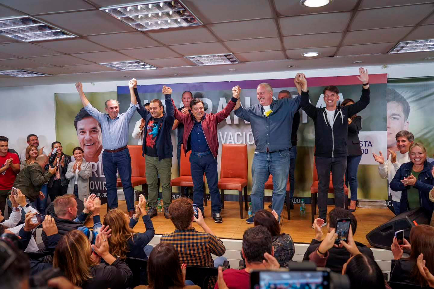 Misiones: la pelea entre el gobernador Passalacqua y el caudillo Rovira desencaden&oacute; una crisis de gabinete