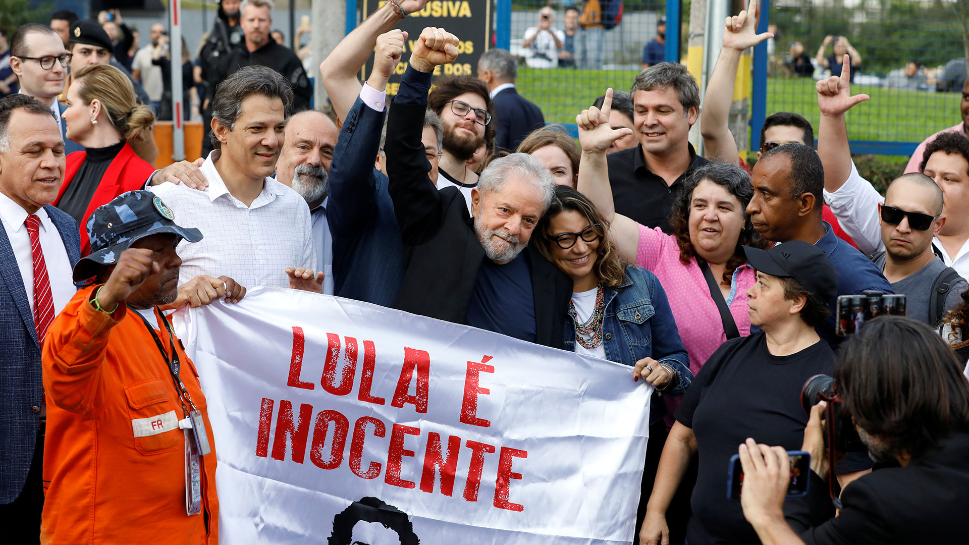 El encarcelamiento de Lula terminó a finales de 2019 y siguió la batalla legal para que fuera exonerado, con lo cual es favorito para volver a la presidencia de Brasil (Foto: Reuters)