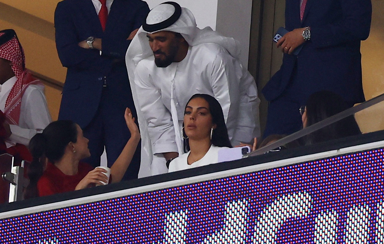 Georgina Rodríguez, presente en el estadio Al Thumama donde Portugal cayó ante Marruecos (Reuters/Kai Pfaffenbach)