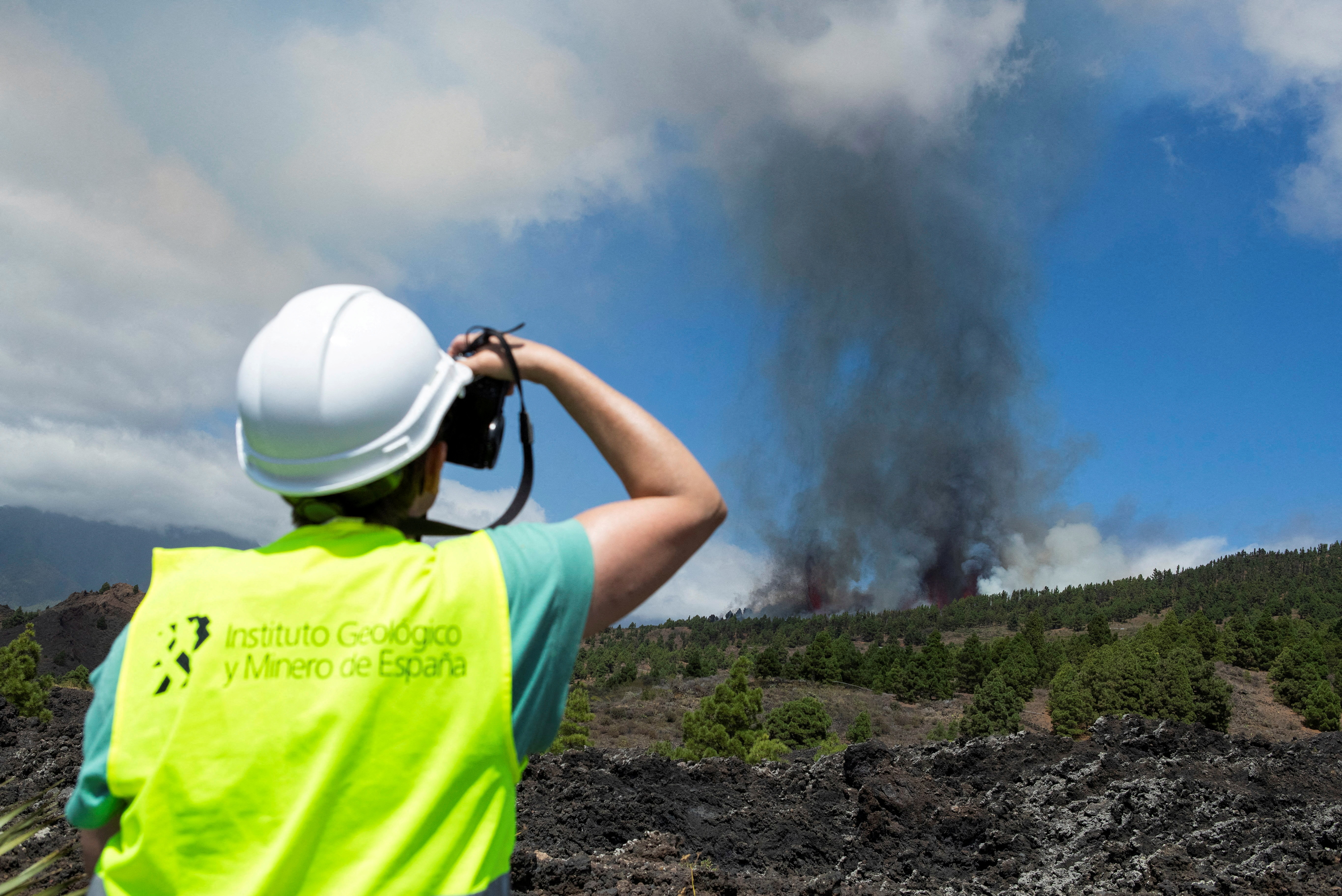 Los científicos dan por finalizada la erupción del volcán español de la isla de La Palma