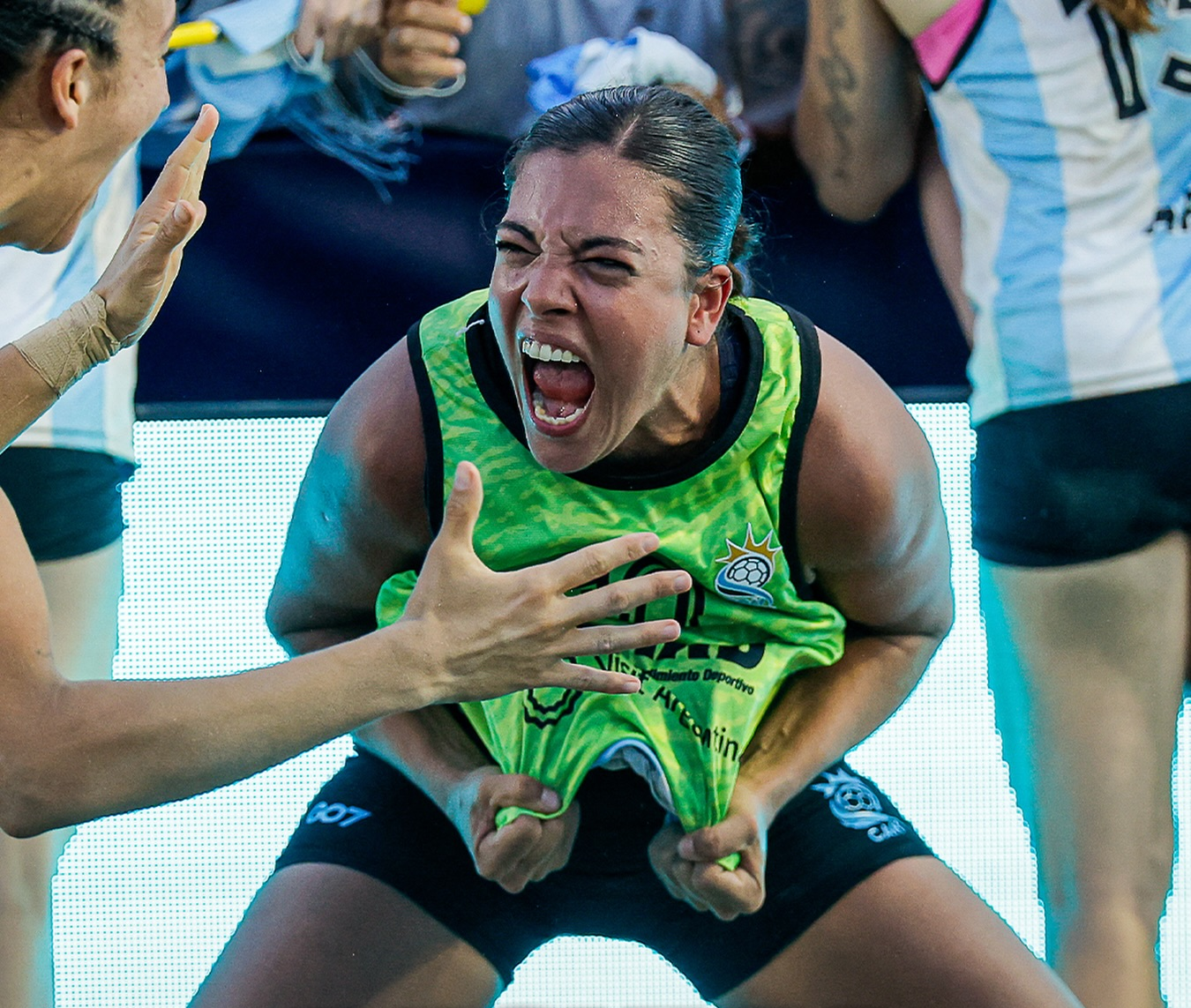 Las Kamikazes hicieron historia: Argentina super&oacute; a Dinamarca y gan&oacute; el Mundial de beach handball