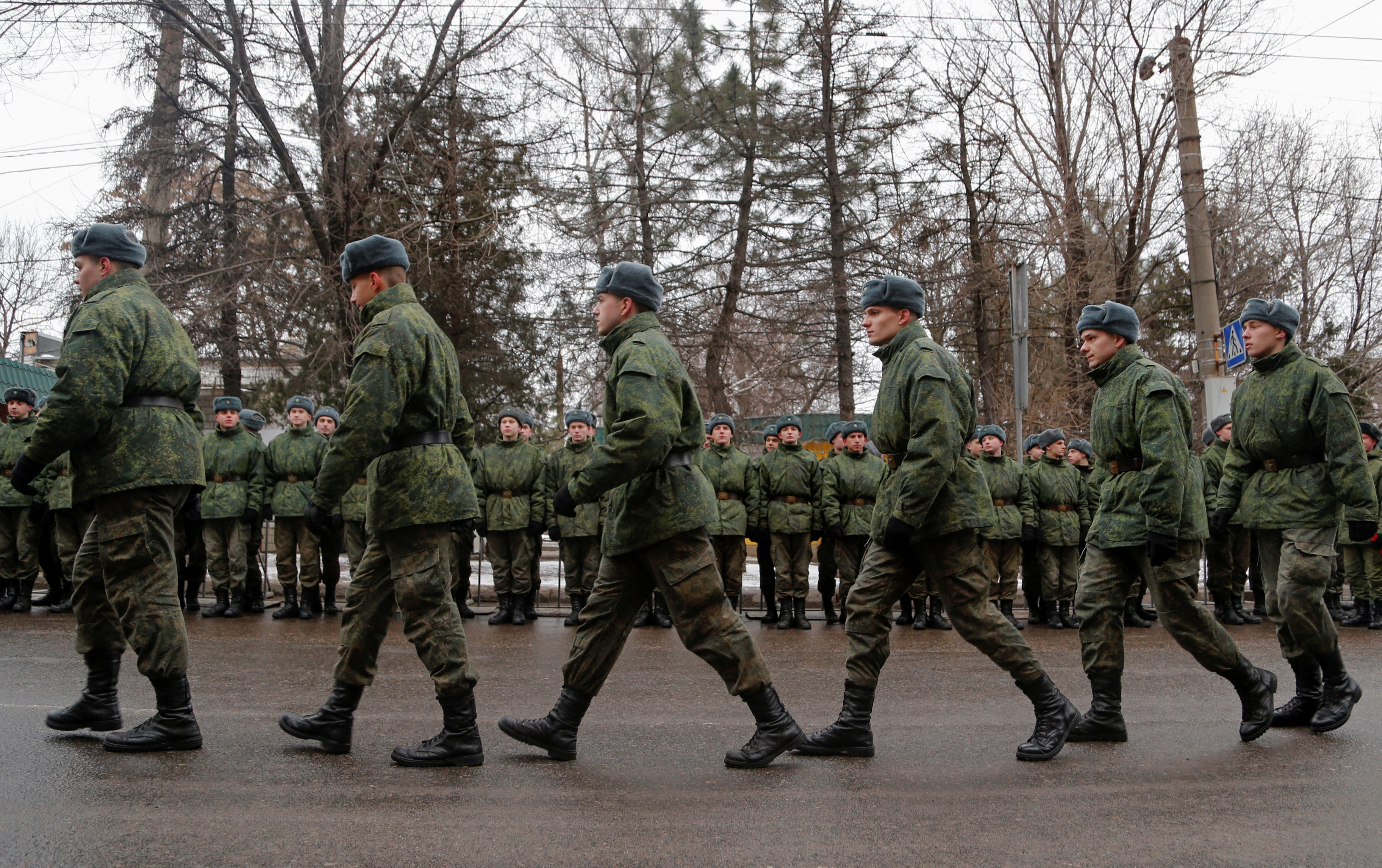 Soldados ucranianos en Donetsk, Ucrania (REUTERS/Alexander Ermochenko)