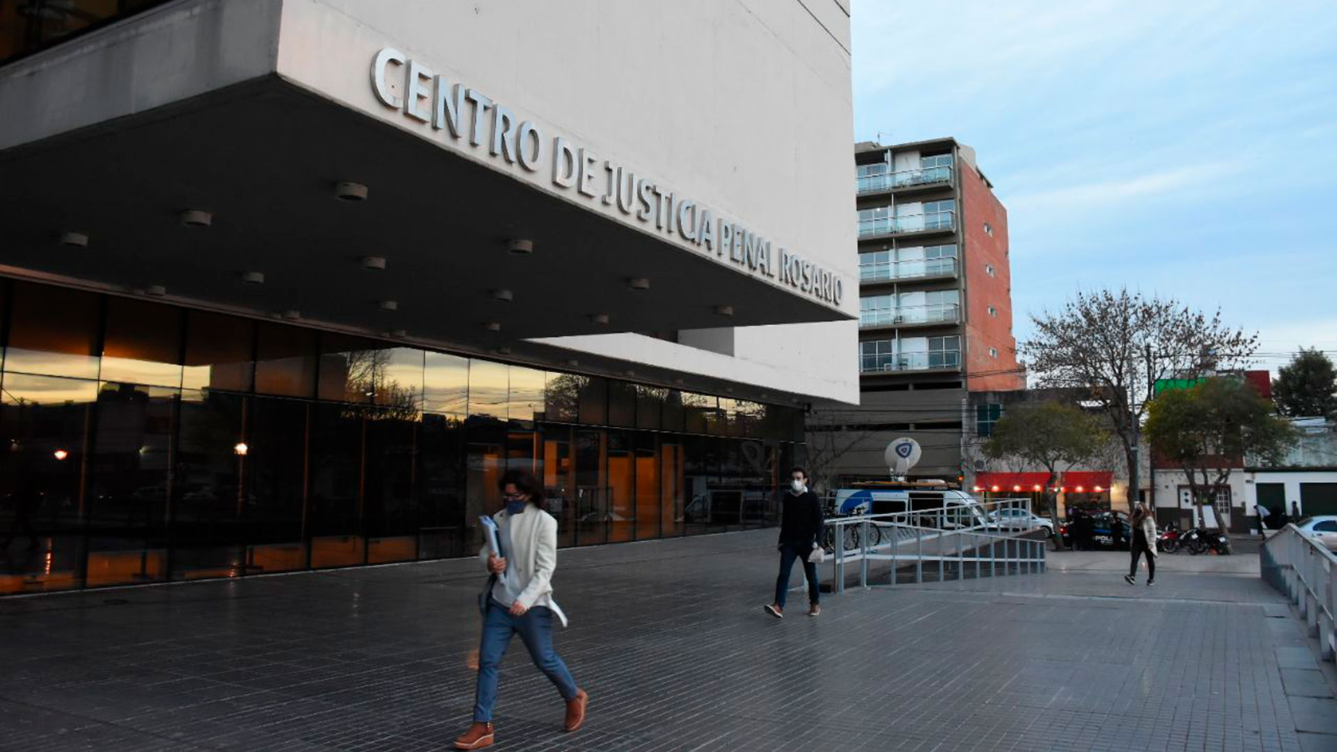 Comienzo de un nuevo juicio contra Los Monos, atacaron a balazos el Centro de Justicia Penal de Rosario (Leo Galletto)