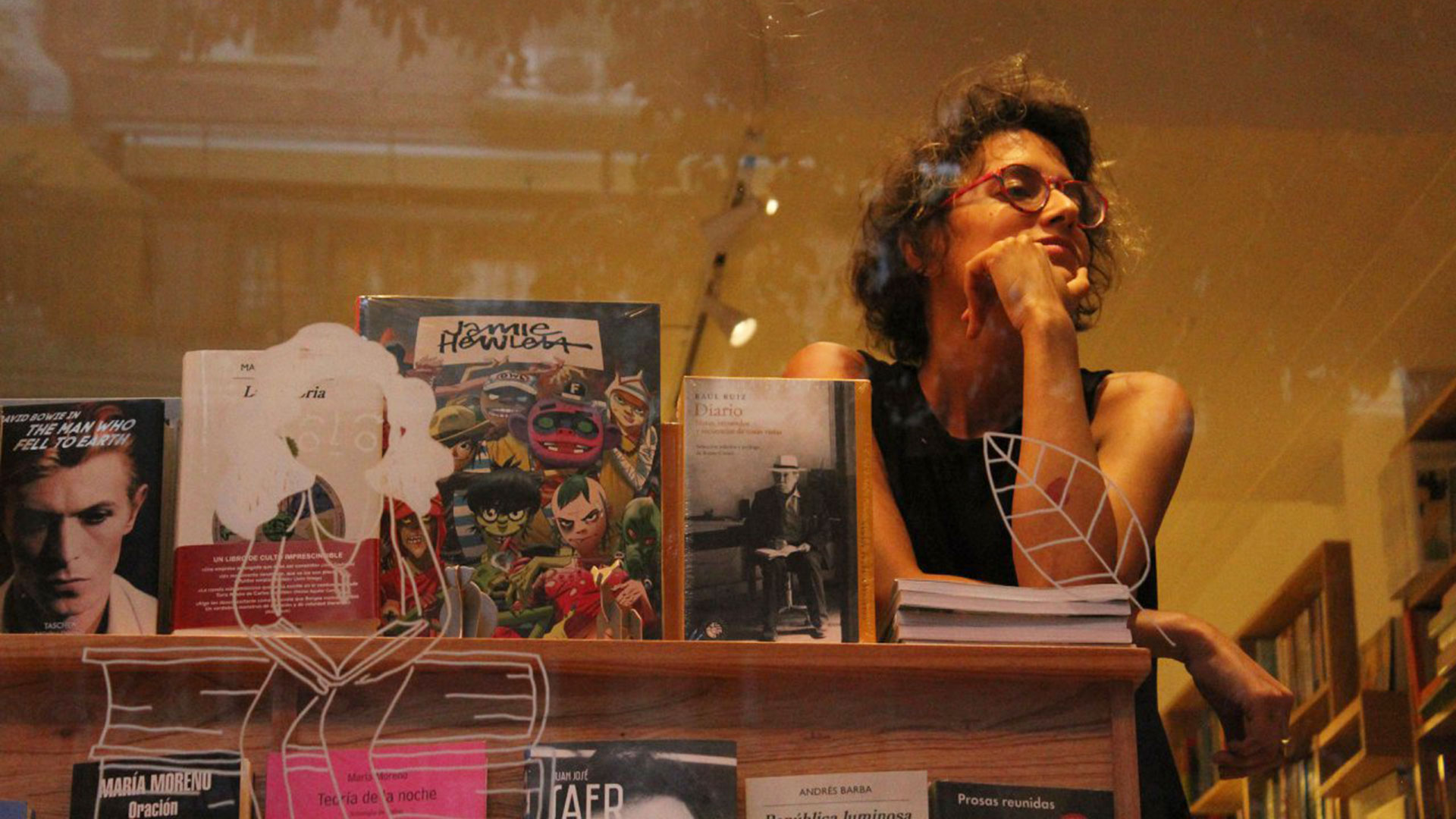 Cecilia Fanti en su nueva librería, Céspedes