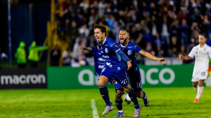 Costa Rica: El cartaginés elimina a saprissa y se mete en las semifinales de la copa centroamericana - Infobae