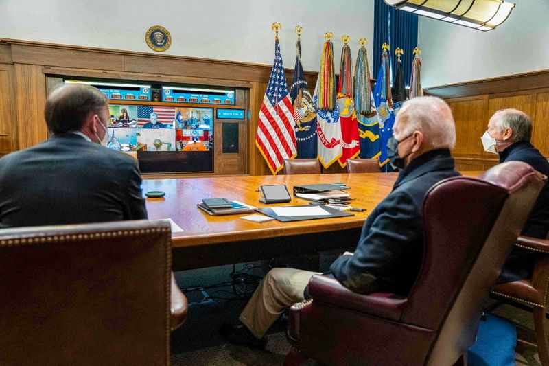 Joe Biden, mantiene una reunión con su equipo de seguridad nacional sobre la crisis entre Rusia y Ucrania (Reuters)