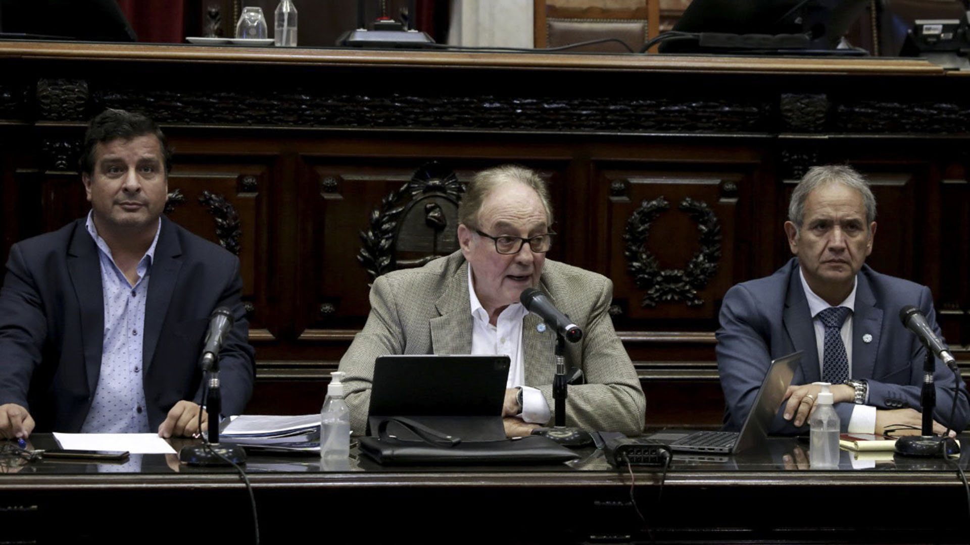El exabrupto de Carlos Heller durante la discusión del Presupuesto 2022 con un diputado opositor 