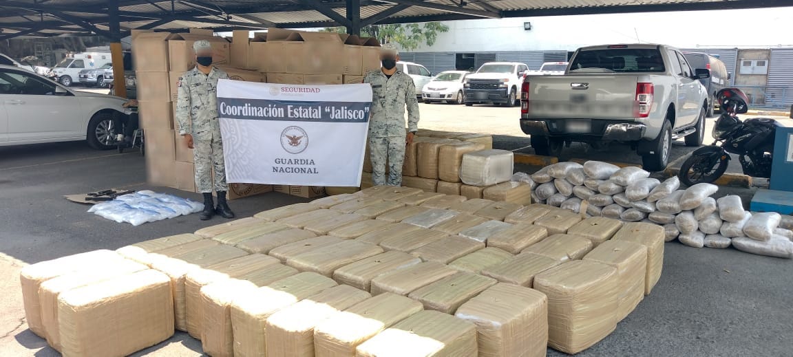 Golpe al narco: decomisaron dos toneladas de drogas en cajas de huevos