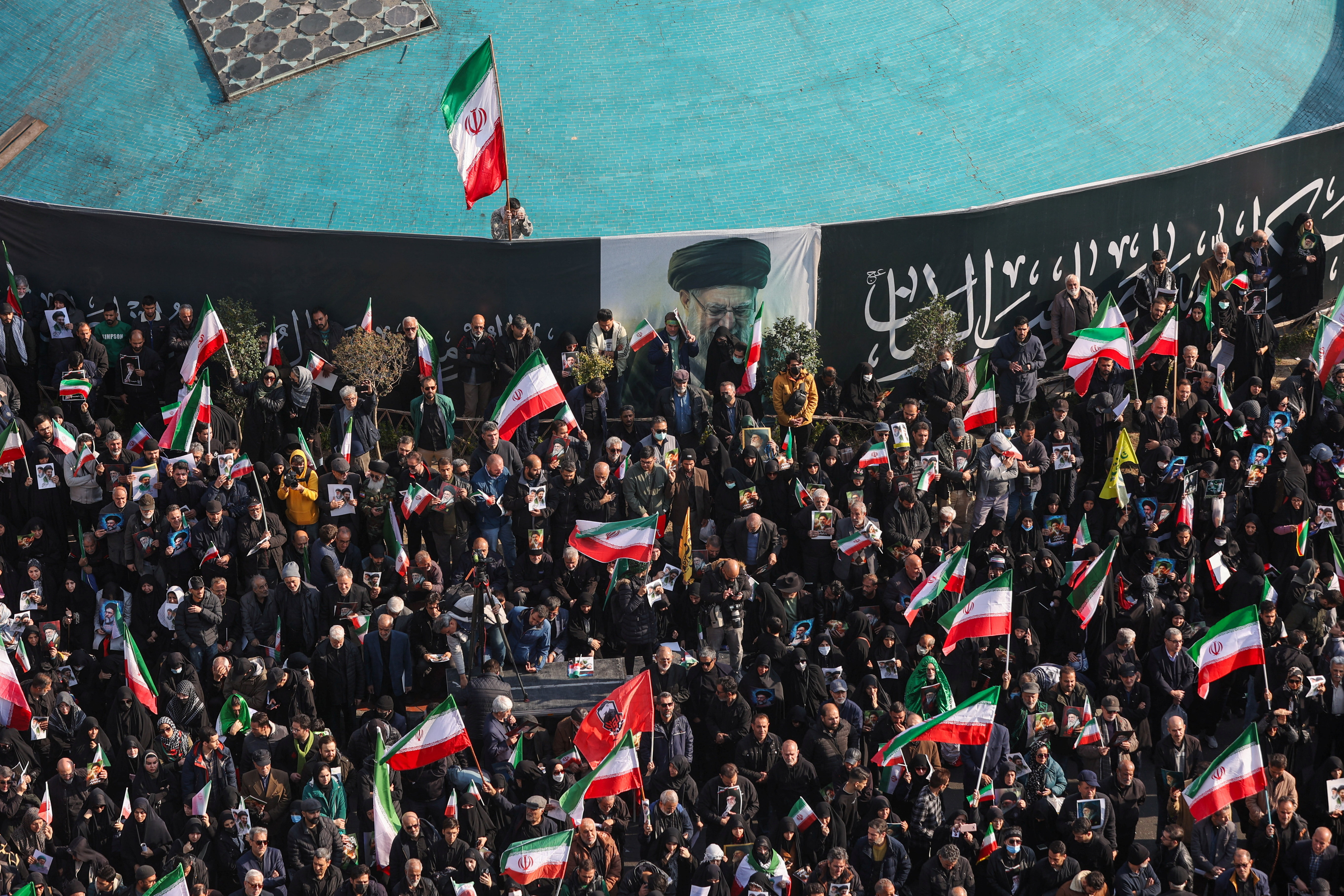 El liderazgo fragmentado de Ir&aacute;n tiene dificultades para coordinarse