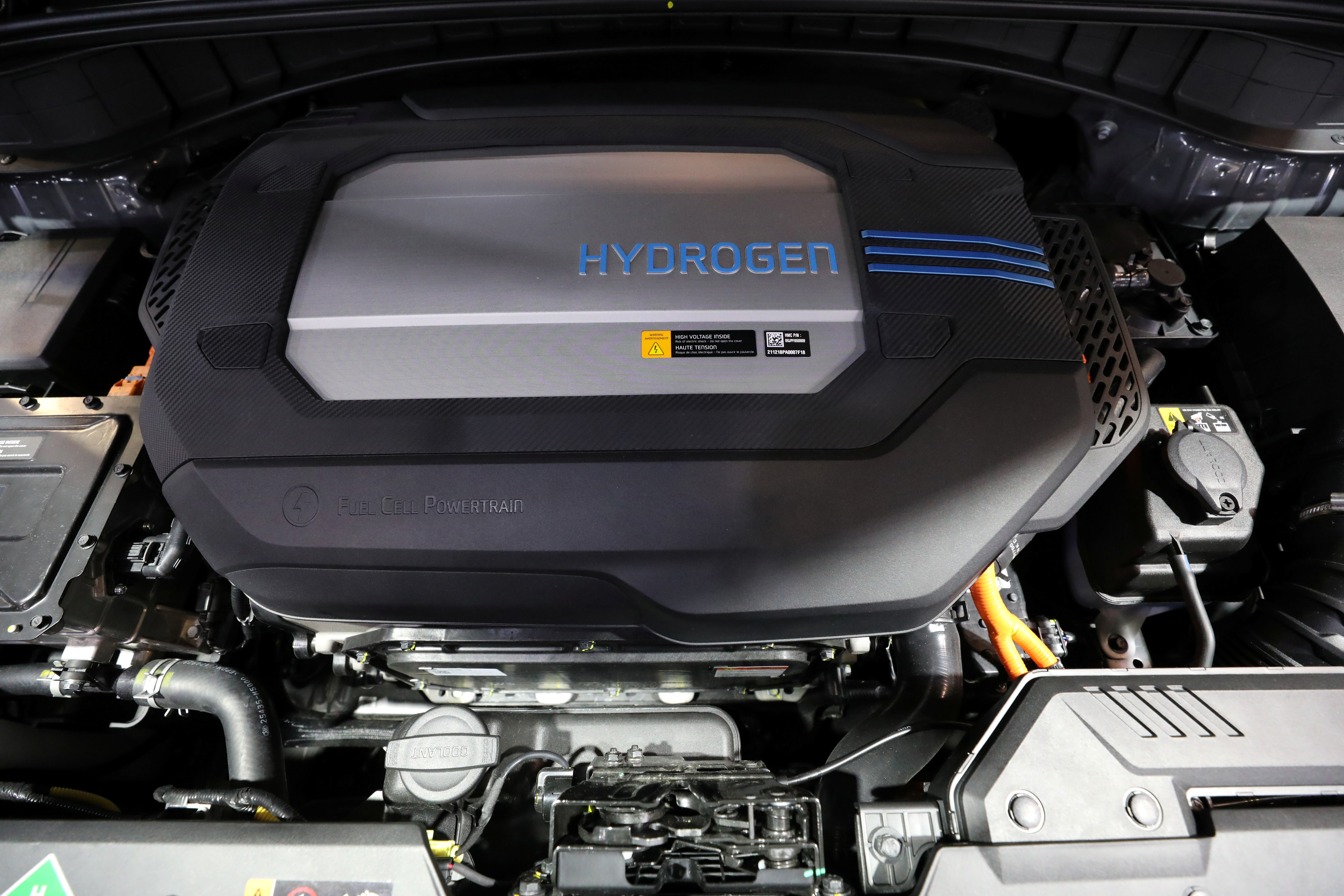 La pila de combustible de hidrógeno desarrollada por Hyundai es otra muestra de la apuesta por este componente del agua para propulsión de vehículos (Reuters)