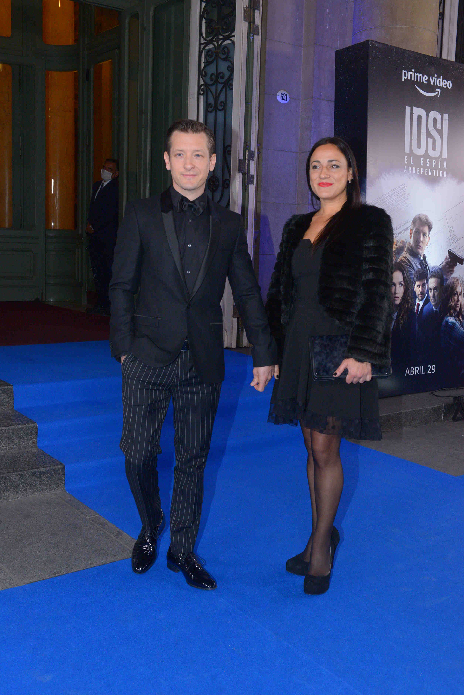 Gustavo Bassani was also accompanied by his partner, Johana Copes 