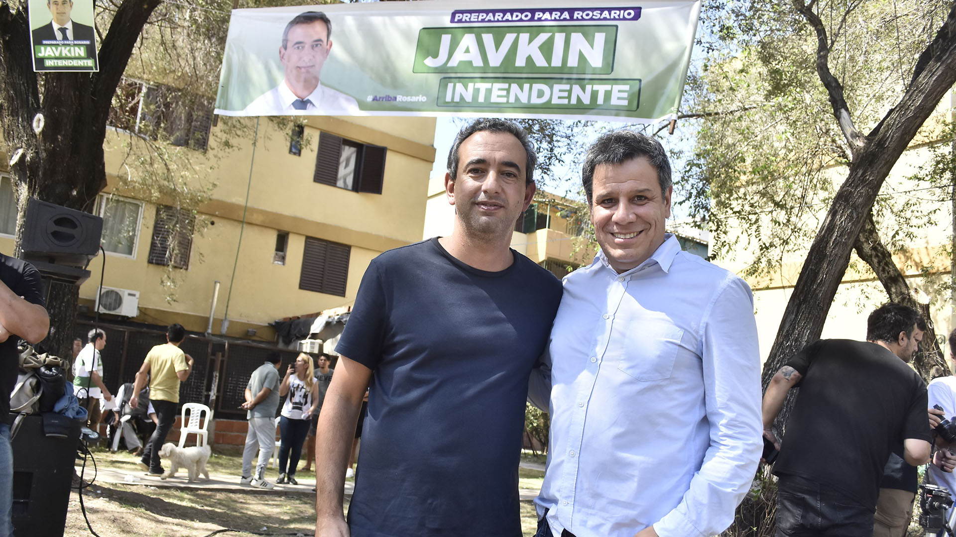 Javkin junto al neurocirujano Facundo Manes