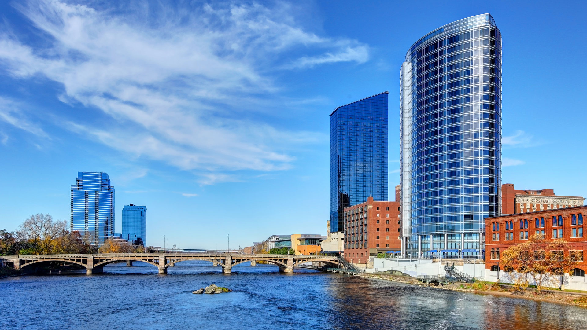 Grand Rapids the second largest city in Michigan, where you can get a median priced home for USD 358,000