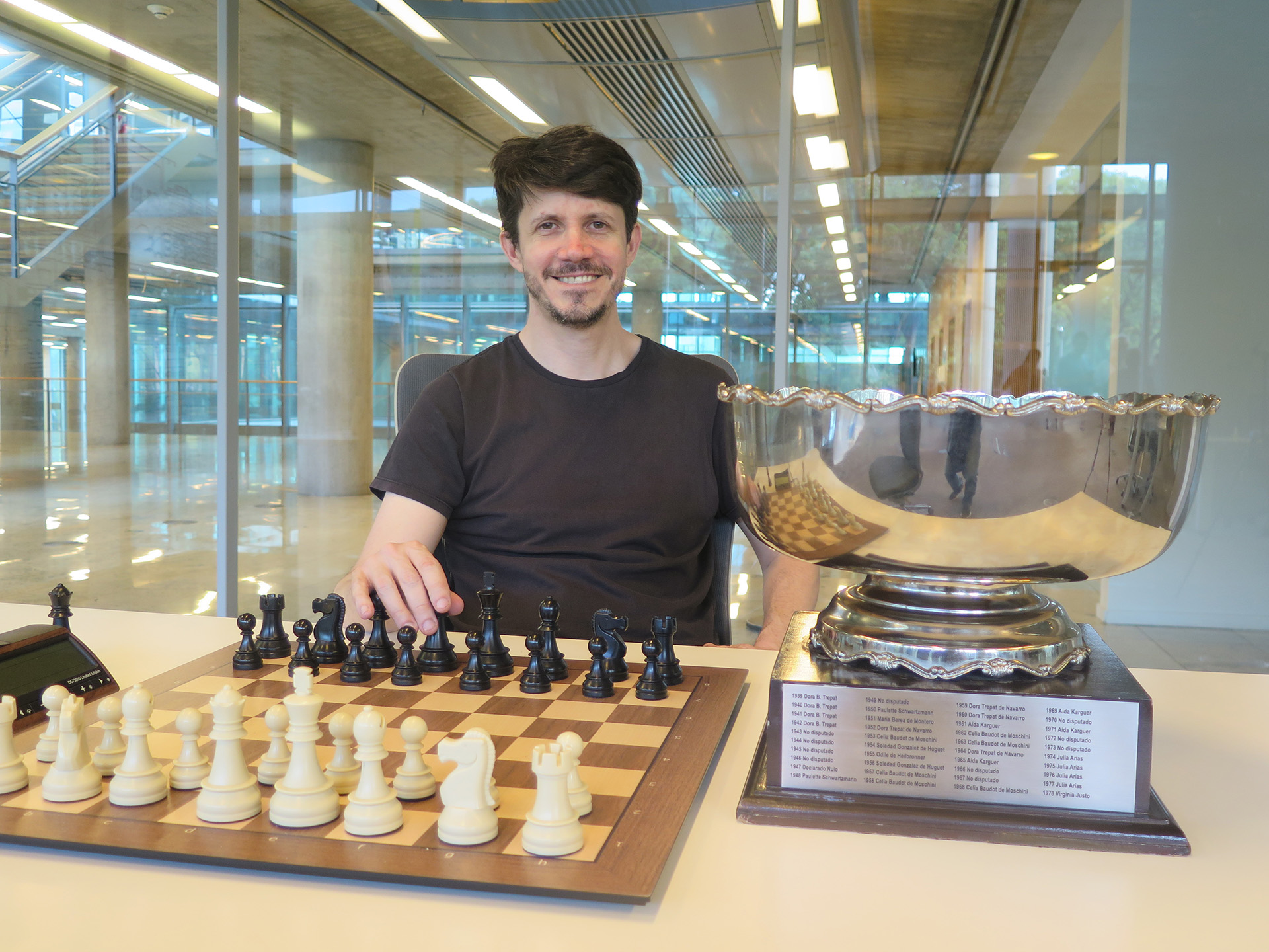 Cuenta DNI: todos los beneficios de diciembre 2025