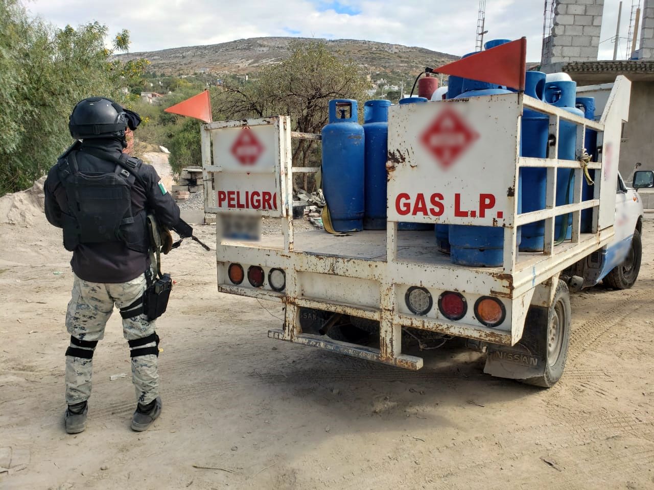 National Guard secures 5 pipe-type vehicles in Puebla (Photo: National Guard)