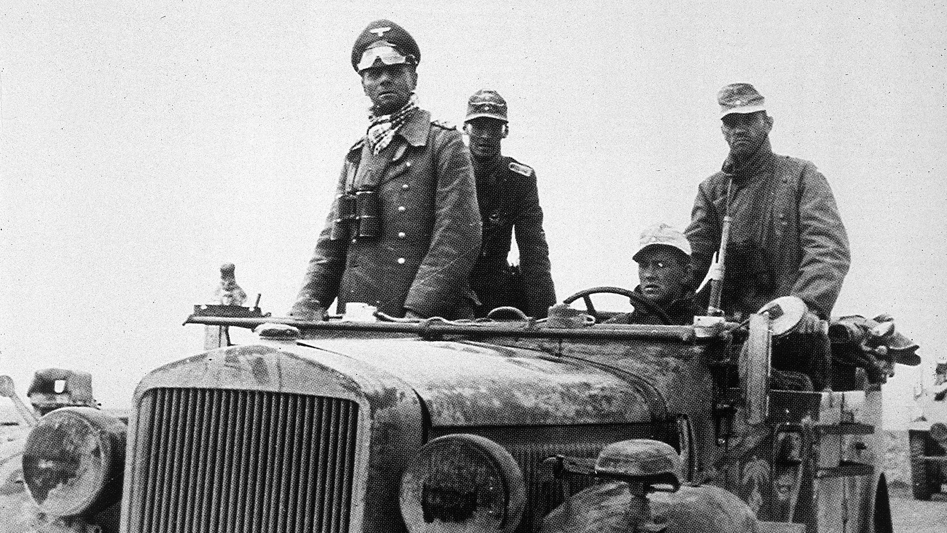 El mariscal de campo Erwin Rommel, al mando de la 15° División Panzer del norte de África (Photo by MPI/Getty Images)