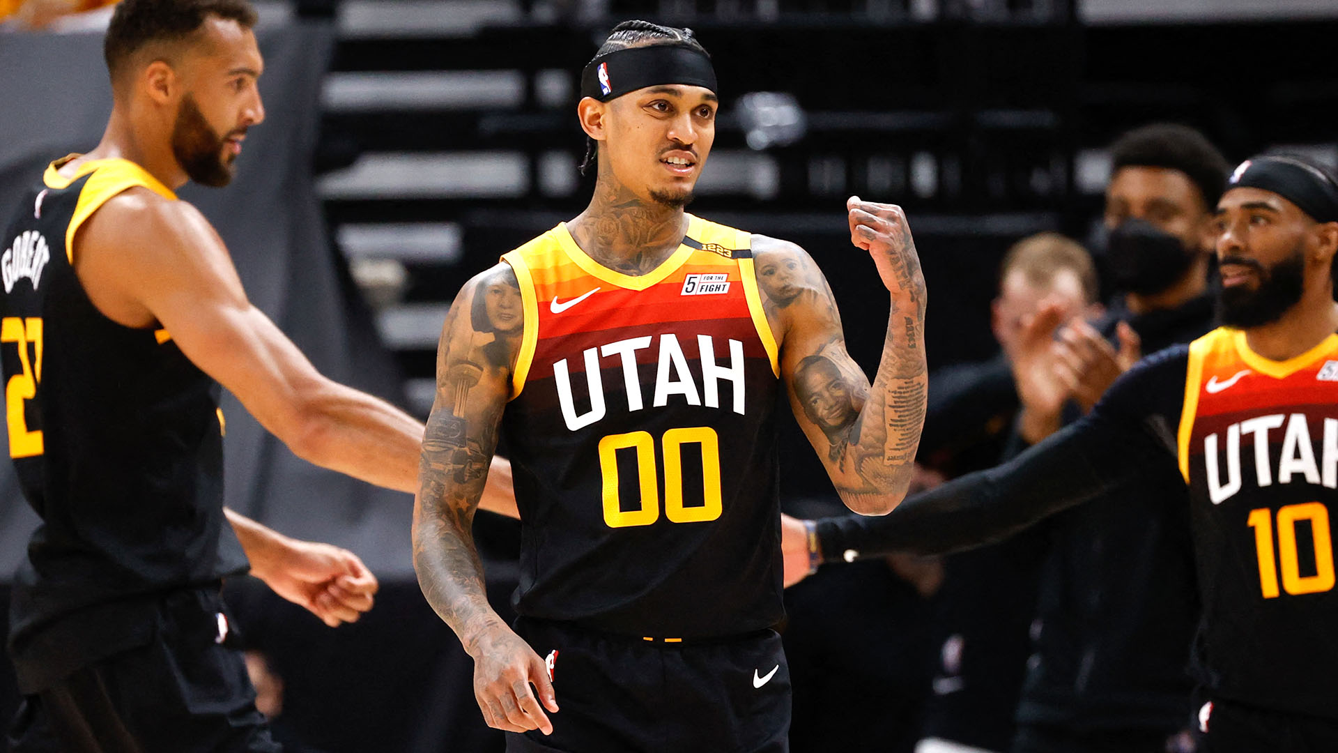 Jordan Clarkson tuvo una destacada actuación en los Utah Jazz (Photo by Jeff Swinger / NBAE / Getty Images / Getty Images via AFP)
