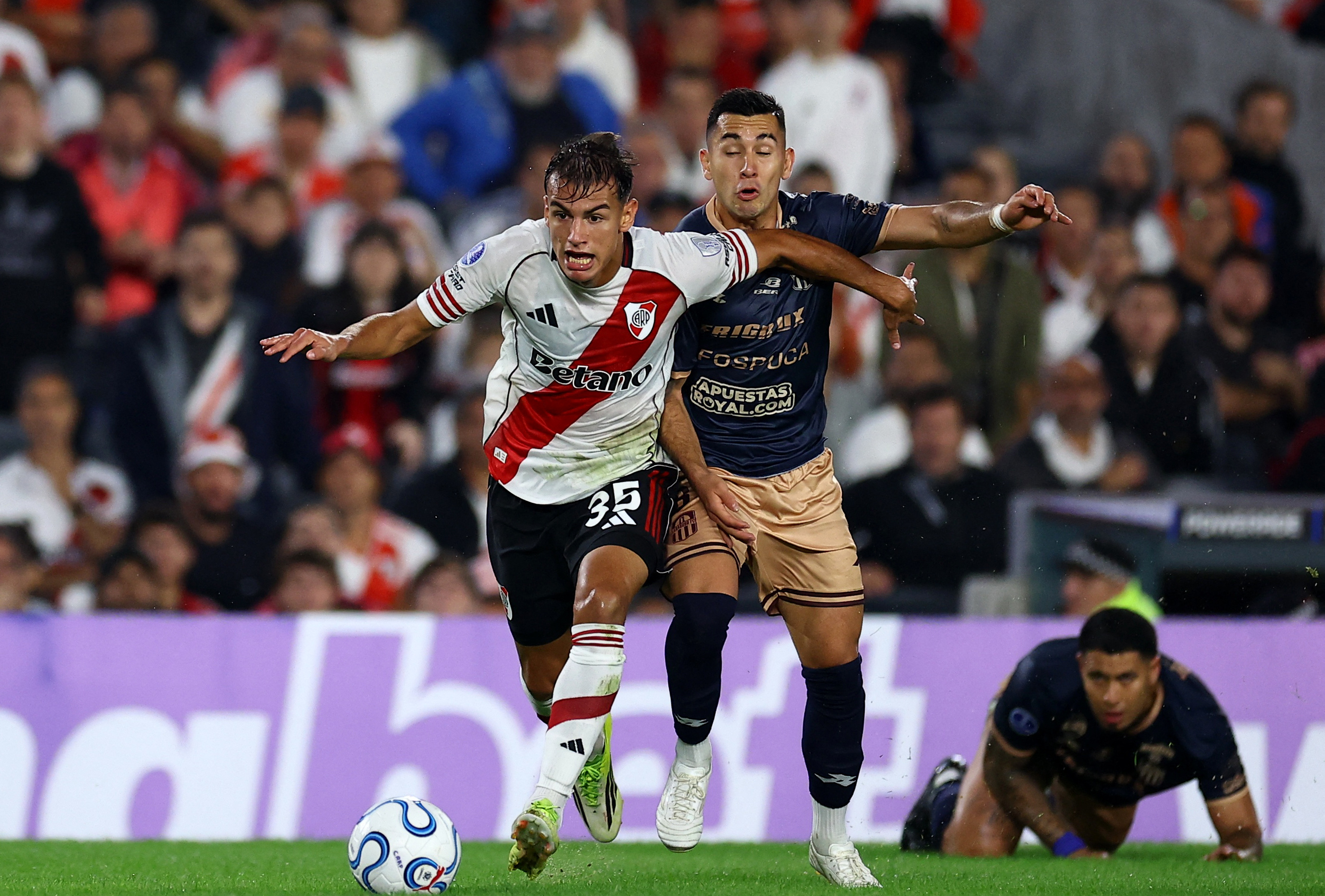 Golpe en el mercado: River Plate est&aacute; a un paso de vender a Joaqu&iacute;n Freitas al Flamengo por una cifra impactante