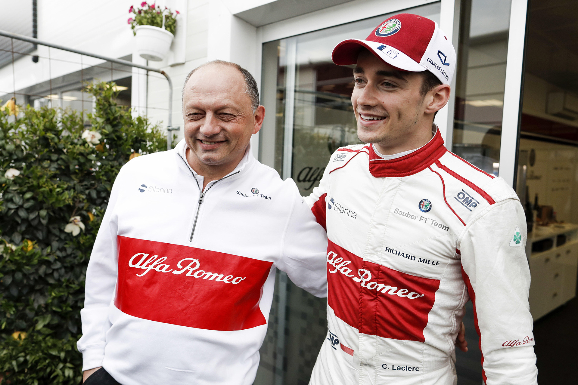 Charles Leclerc and Frédéric Vasseur worked together at Alfa Romeo in 2018 (DPA)