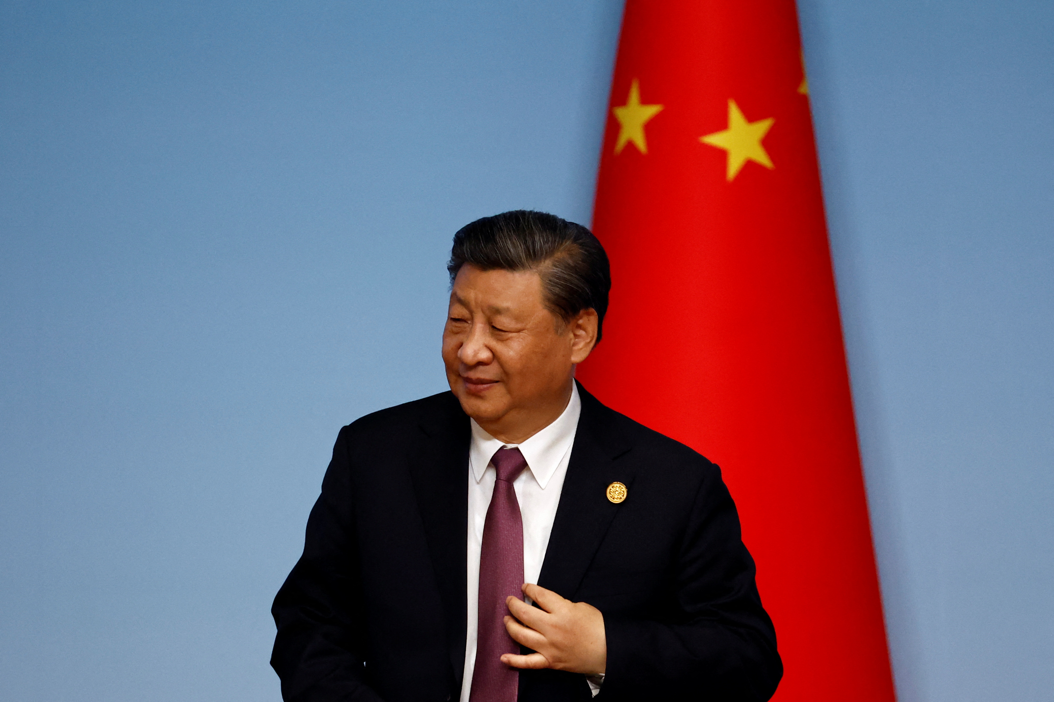 El presidente chino, Xi Jinping, se va al final de la conferencia de prensa conjunta para la Cumbre China-Asia Central en Xian, provincia de Shaanxi, China. REUTERS/Florence Lo/Pool
