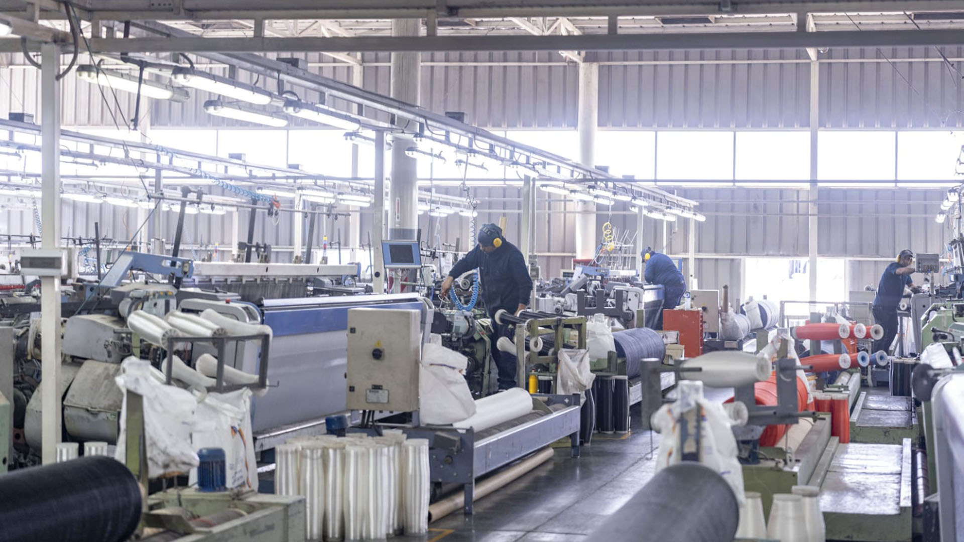 Con ventas d&eacute;biles, costos en alza y menos pedidos, las pymes ajustan turnos para intentar sostener el empleo