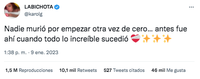 Karol G compartió mensaje en sus redes sociales, con lo que dio a entender a sus seguidores que prepara una colaboración con Shakira. Tomada de Twitter @karolg