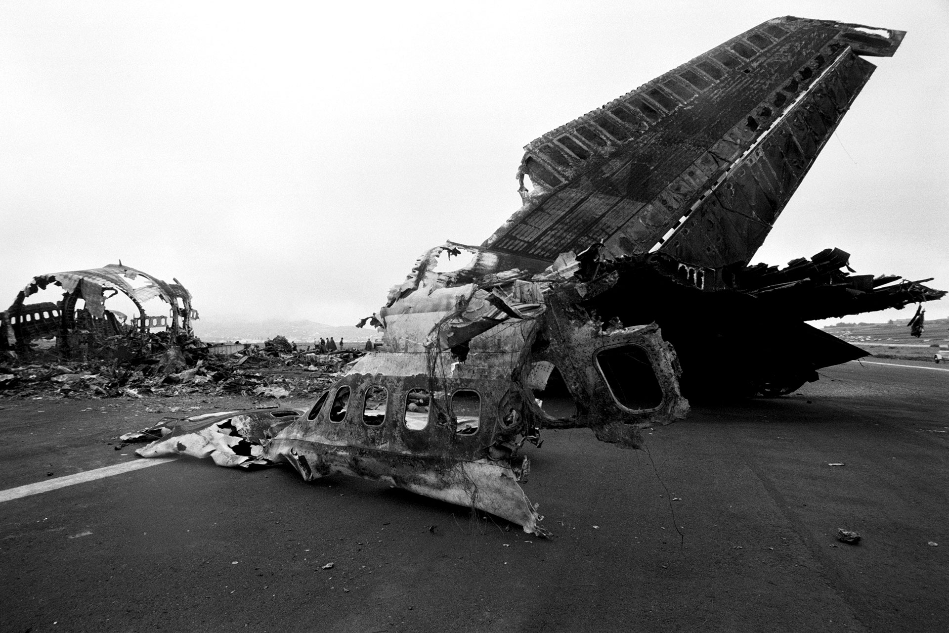 El choque de los dos Boeing 747 en el Aeropuerto Tenerife Los Rodeos en el que perdieron la vida 583 personas fue el peor accidente de la historia de la aviación (Photo by Tony Comiti/Sygma via Getty Images)
