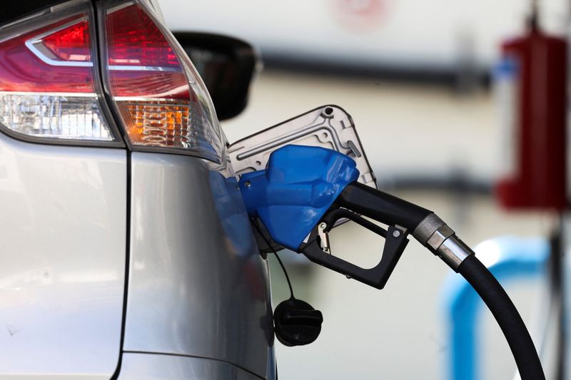 Oficializaron una nueva suba del impuesto a los combustibles que se traslada al precio de la nafta y el gasoil 