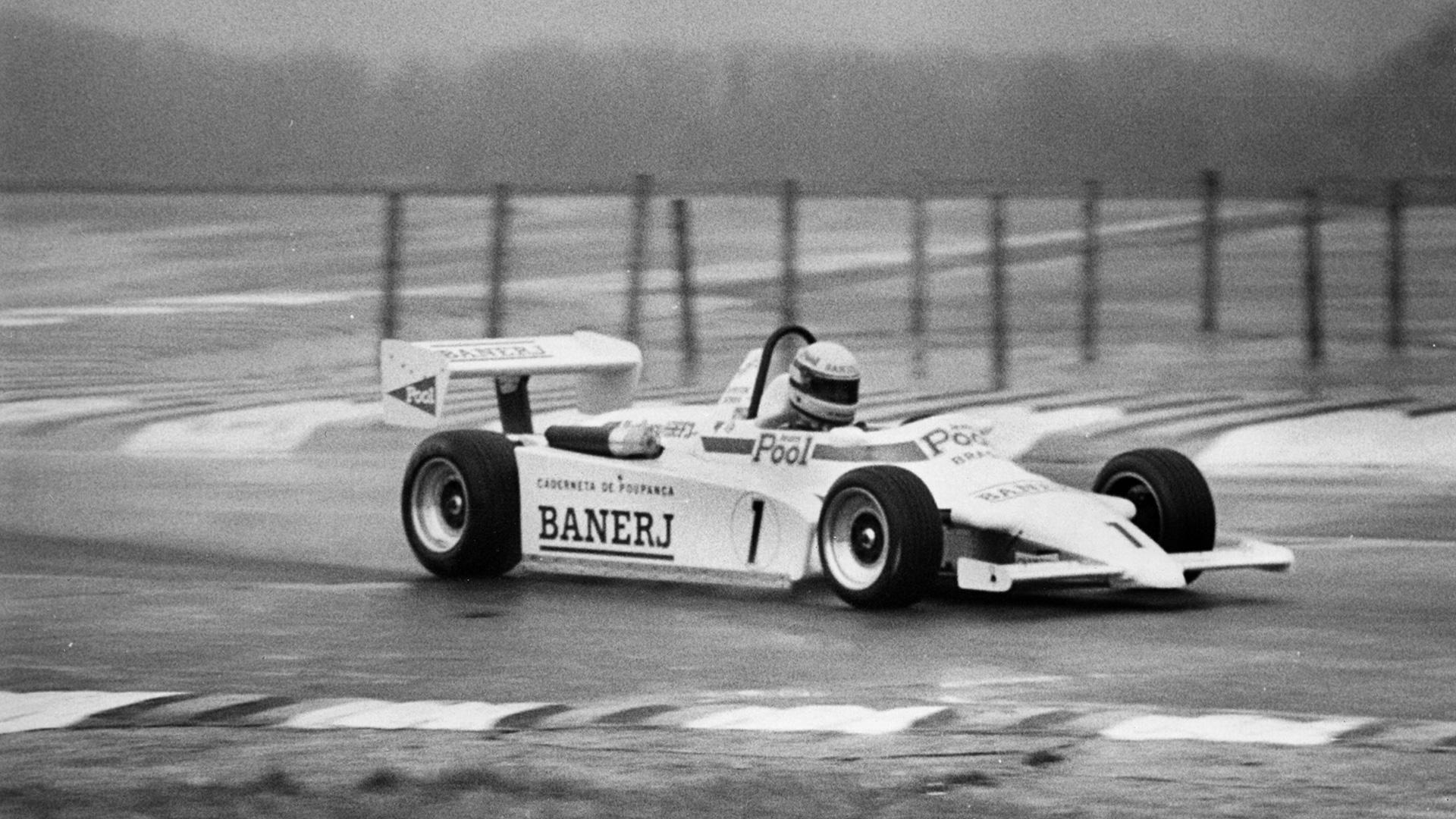 Ayrton sobre el Ralt RT3/83 con el que se consagró en la Fórmula 3 Británica en 1983 (Getty Images)