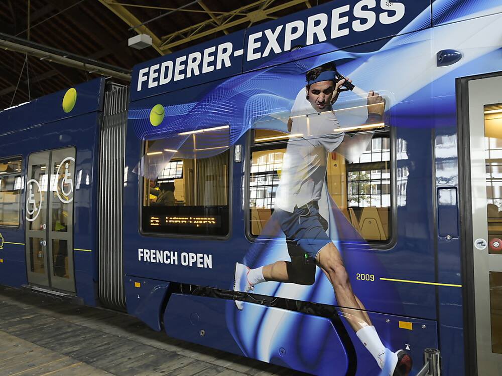 Federer-Express: un tranvía que lleva el nombre del astro del tenis -  Infobae