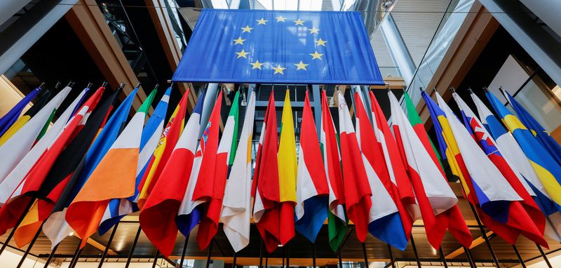 Más de un país de la UE no hubiese hecho reformas y hubiese devaluado su moneda de no haber entrado al euro (Reuters)