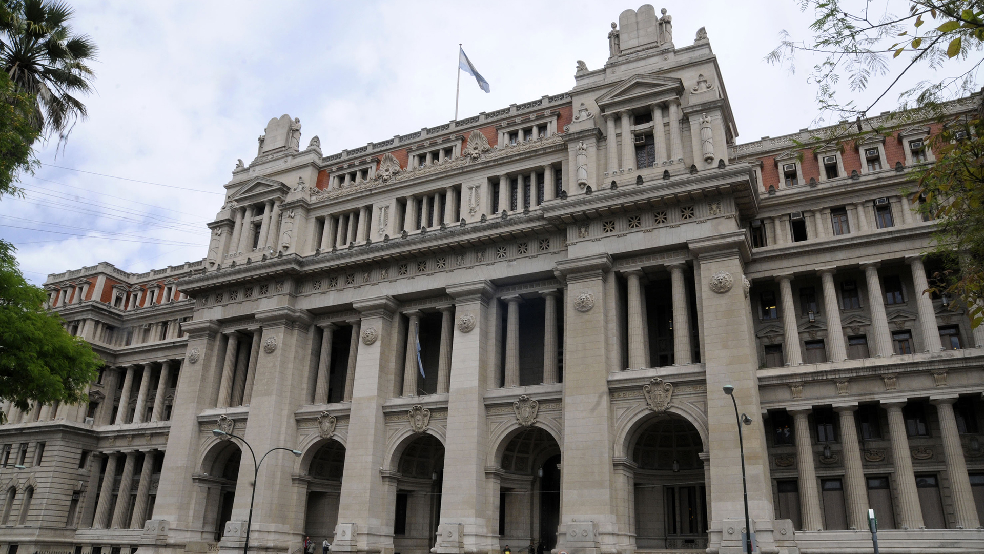 El Palacio de Tribunales, donde está el Tribunal Oral Federal 7 (Foto NA: Hugo Villalobos)