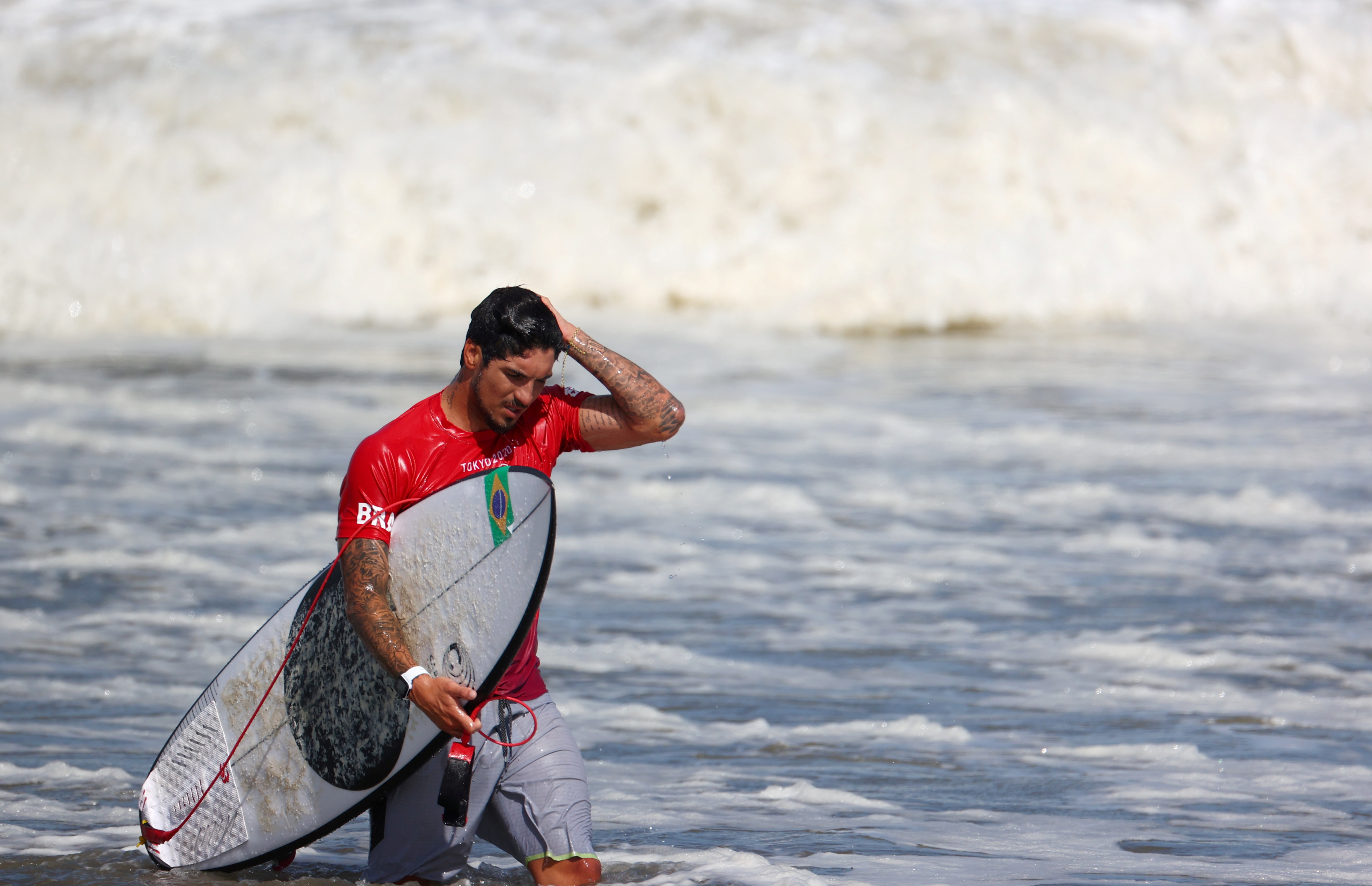 Gabriel Medina está fora das duas etapas que abrem o WSL Championship Tour  2022 no Havaí - WSL - Latin America