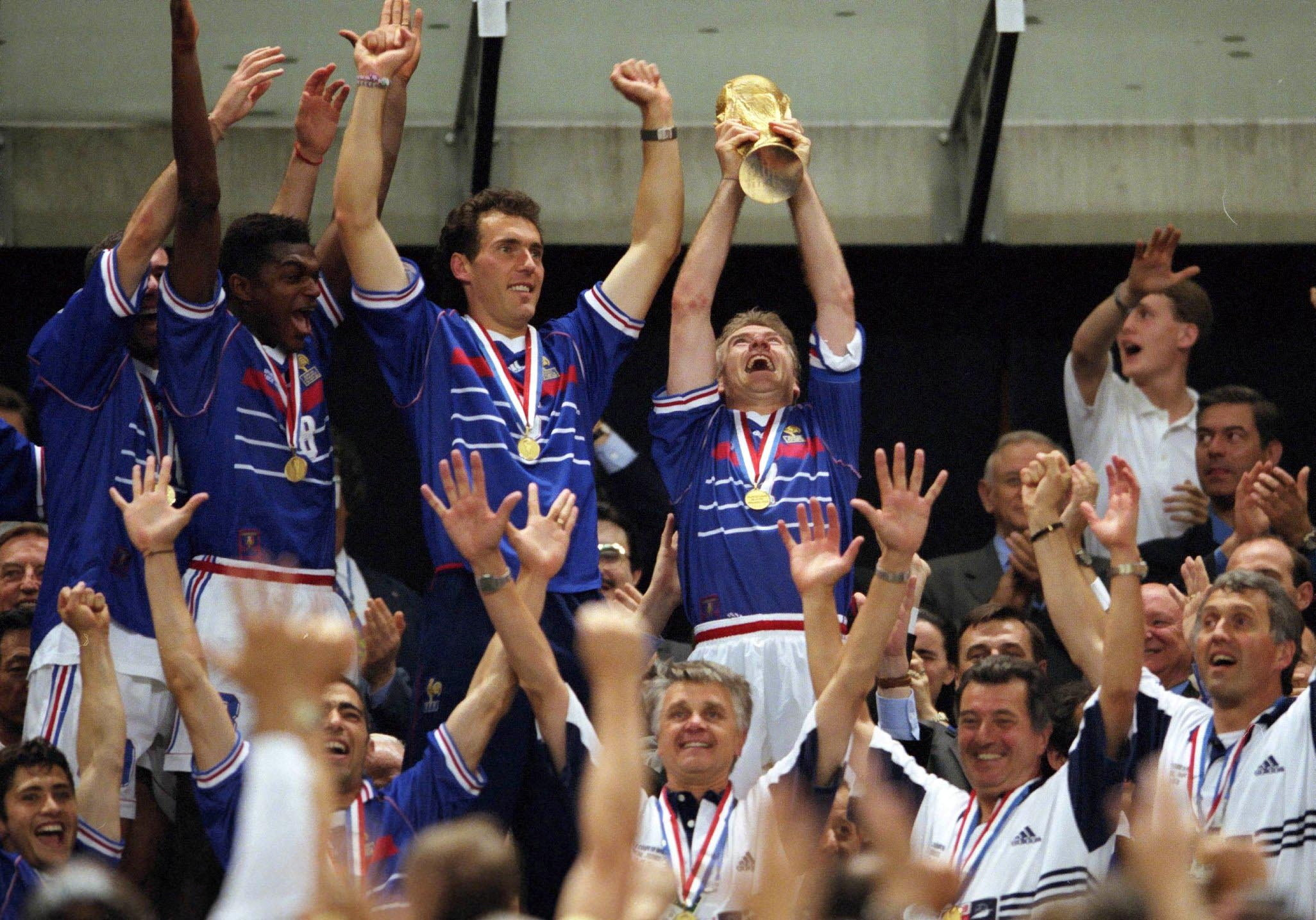 Sorpresa en Francia por la revelaci&oacute;n sobre los controles antidopaje a la selecci&oacute;n que gan&oacute; el Mundial 1998: 
