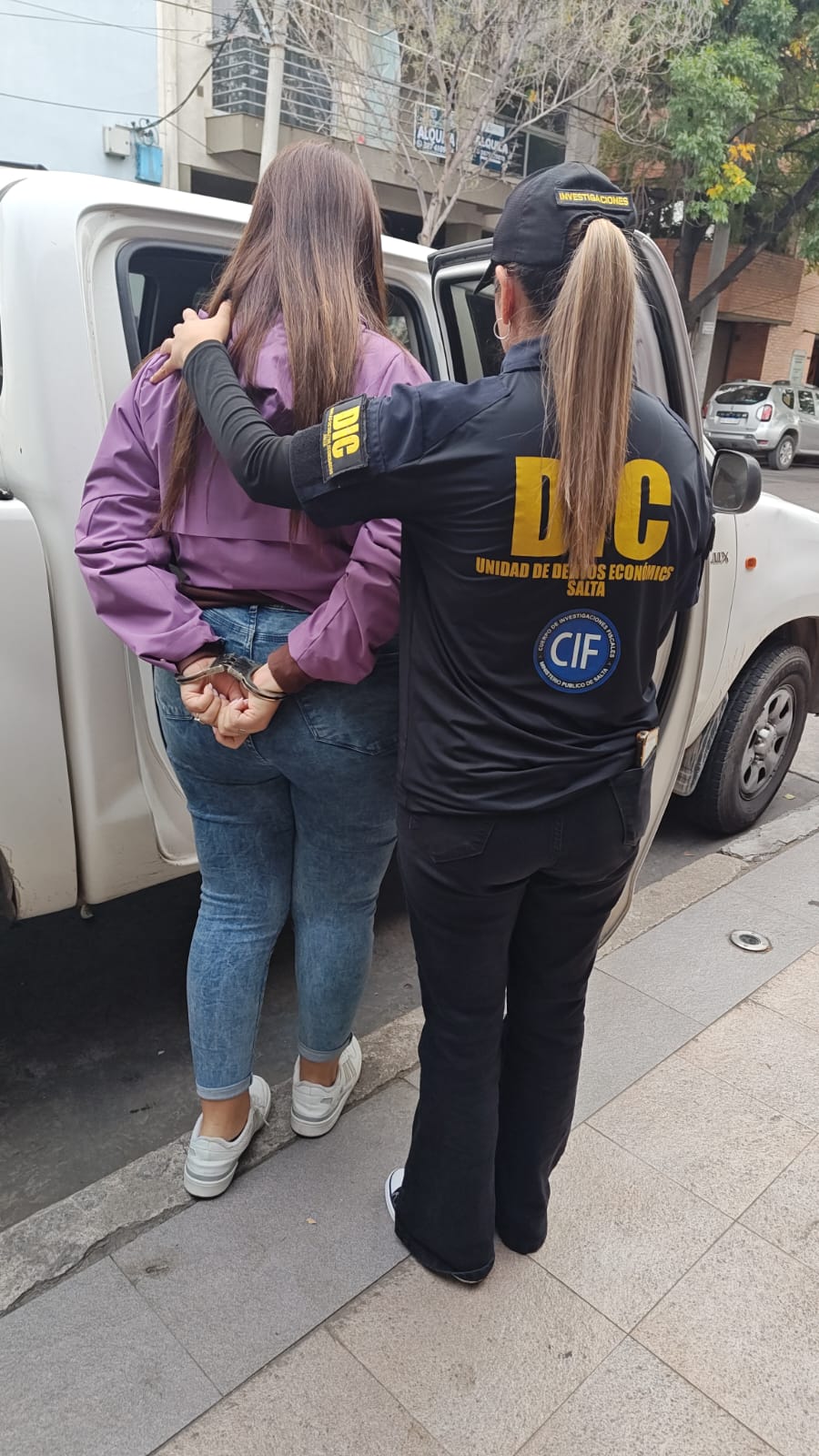 Una mujer fue detenida en Salta por falsificar m&aacute;s de tres mil aptos m&eacute;dicos para licencias profesionales de conducir
