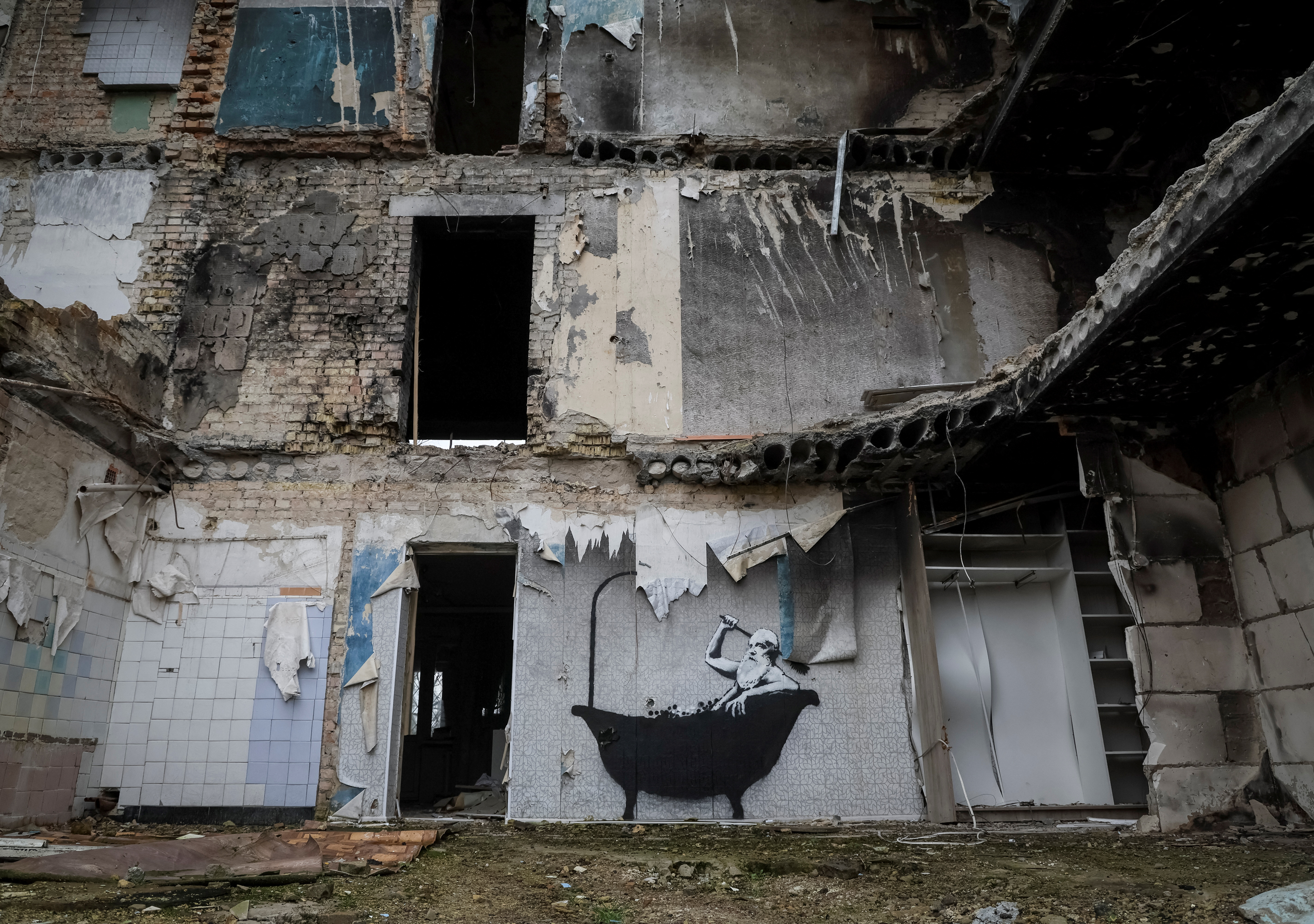 Obra de Banksy en Horenka (Reuters)