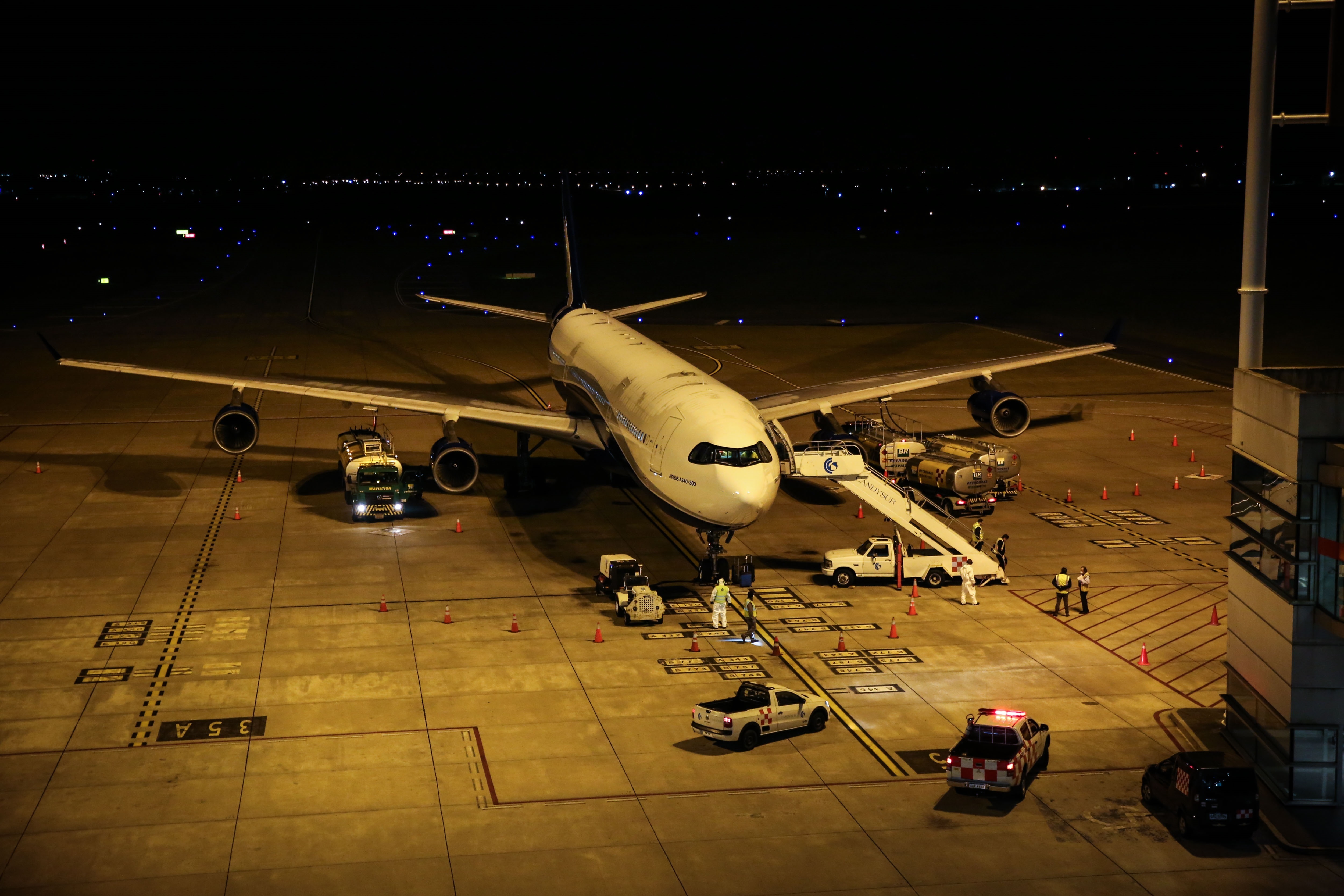 Vista de un avi�n en el Aeropuerto Internacional de Carrasco de Montevideo (Uruguay). EFE/Federico Anfitti/Archivo
