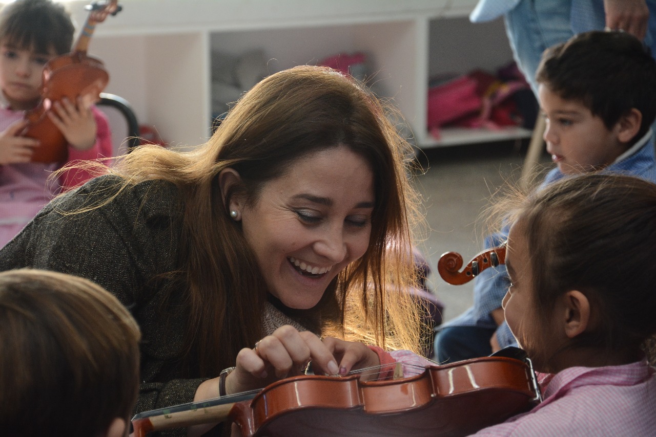 “Lo importante es que cada chico se sienta parte y pueda crecer en la medida de sus propios deseos", dice Valeria Atela, musicopedagoga y directora de Fundación SOIJAr
