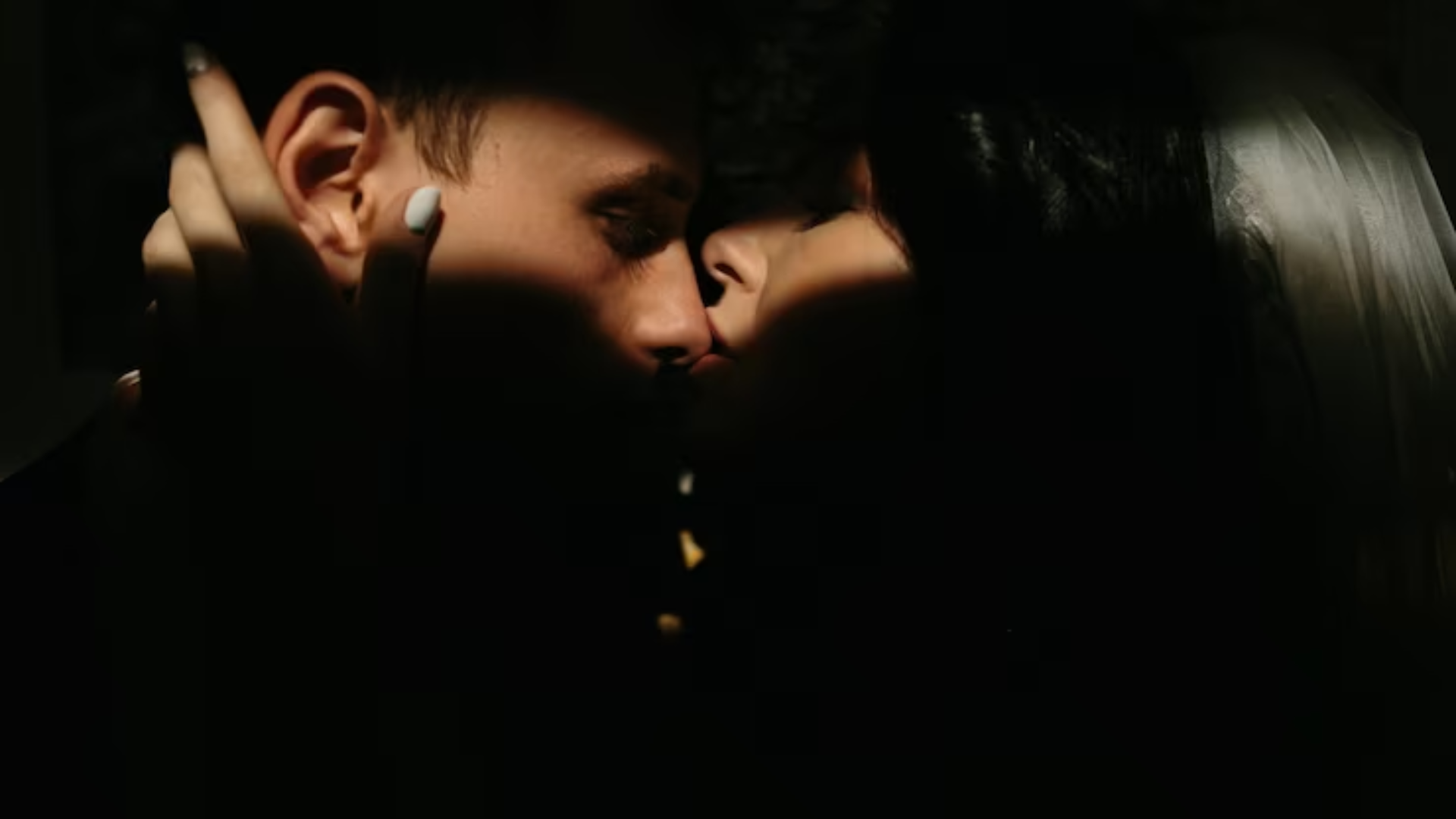 San Valentín sensual: playlist de canciones para la intimidad con tu pareja  - Infobae