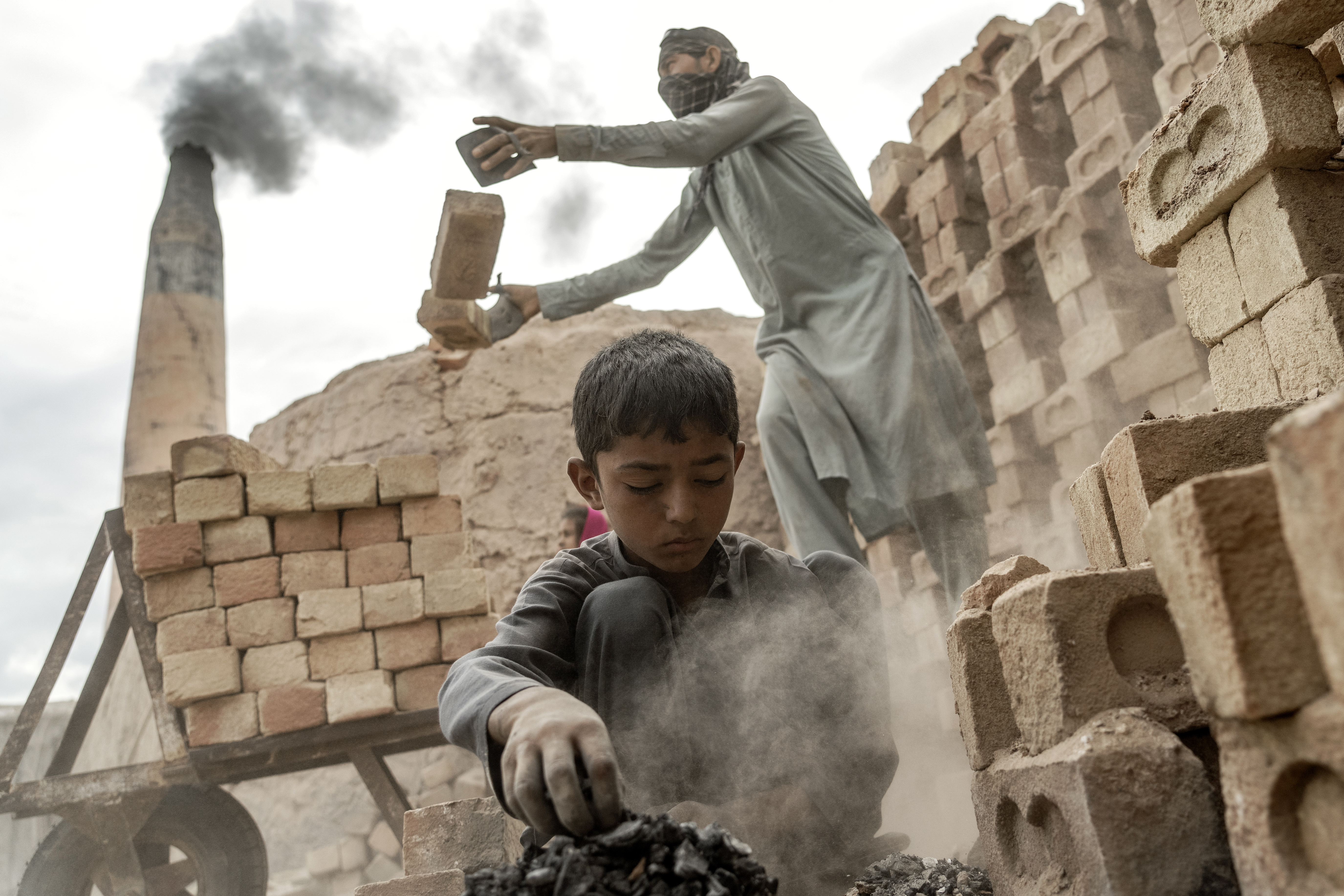 Shocking Pictures Of Kids Working In Afghan Brick Kilns