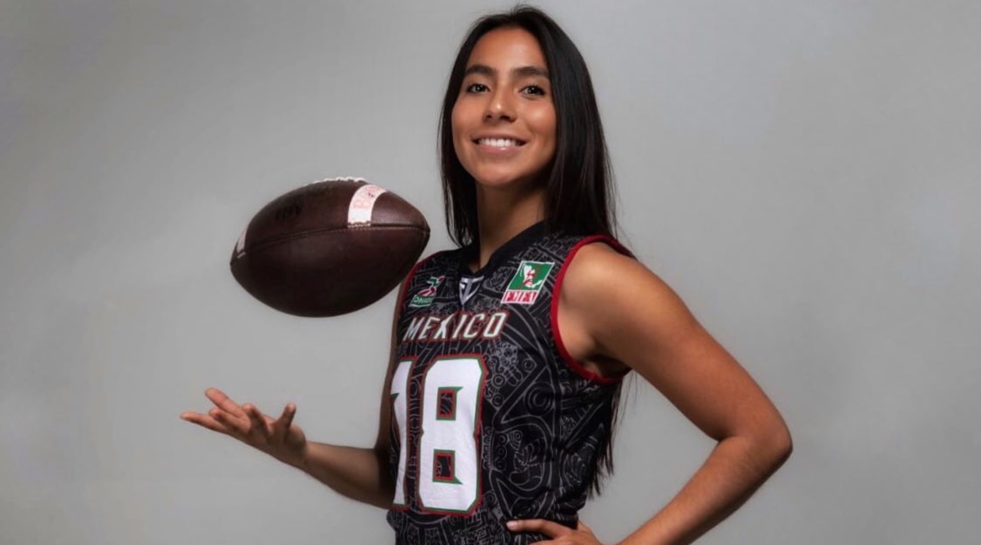Quién Es Diana Flores La Atleta Mexicana Que Tuvo Una Aparición Estelar En El Super Bowl Lvii