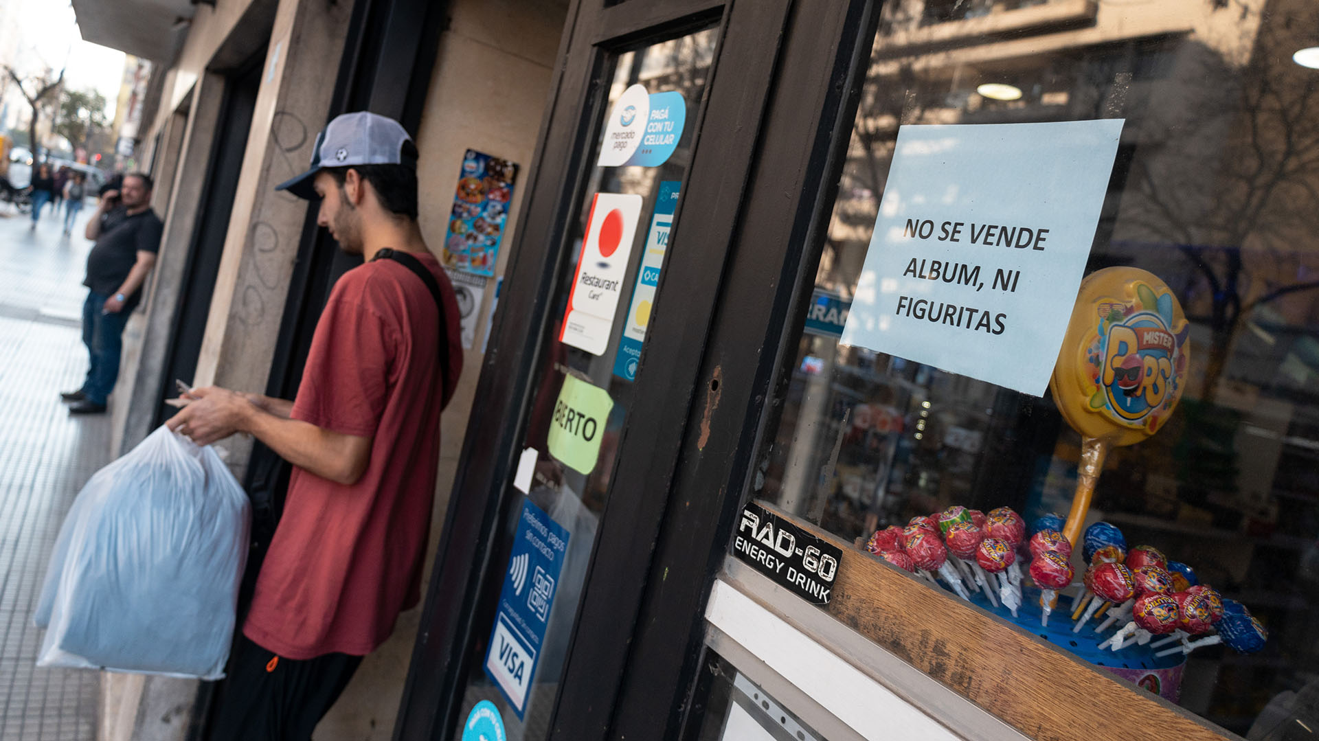 El álbum se agota en todo el país con mucha velocidad (Foto: Cris Sille/ Télam)