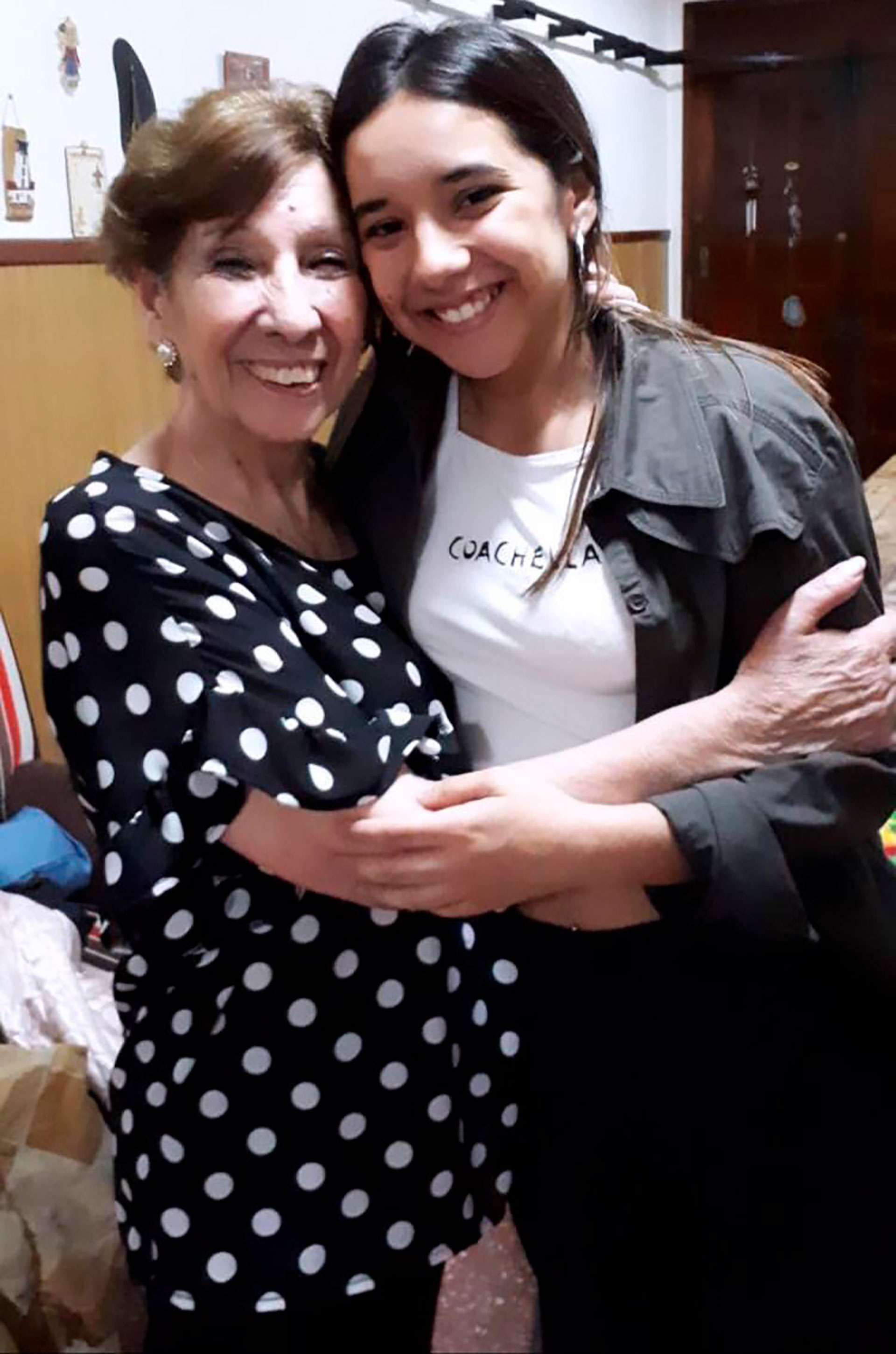 Lucía con su abuela Hilaria, la mujer que inspiró ´todo su trabajo actual