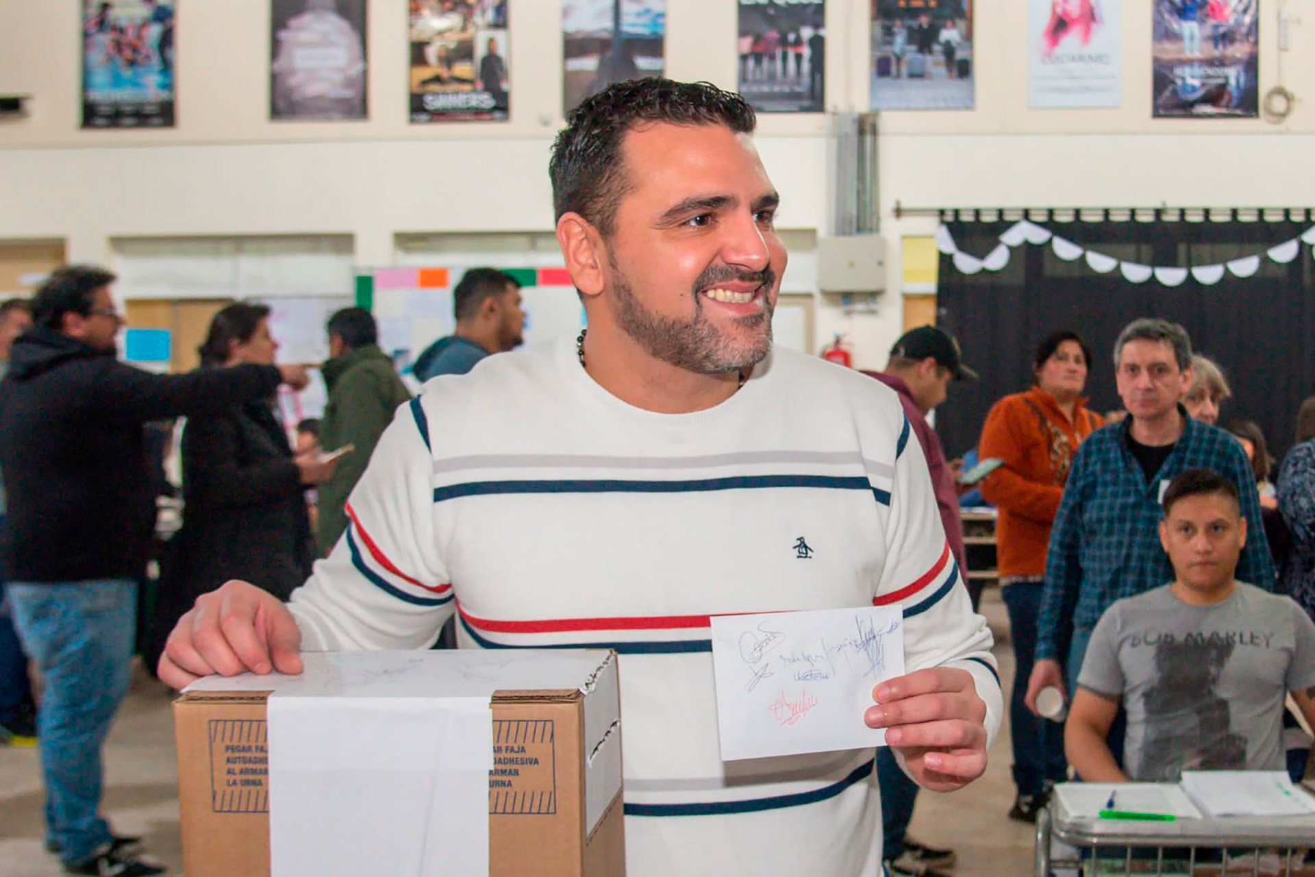 Walter Vuoto, the candidate of La Cámpora in Ushuaia, votes at the Monseñor Alemán school