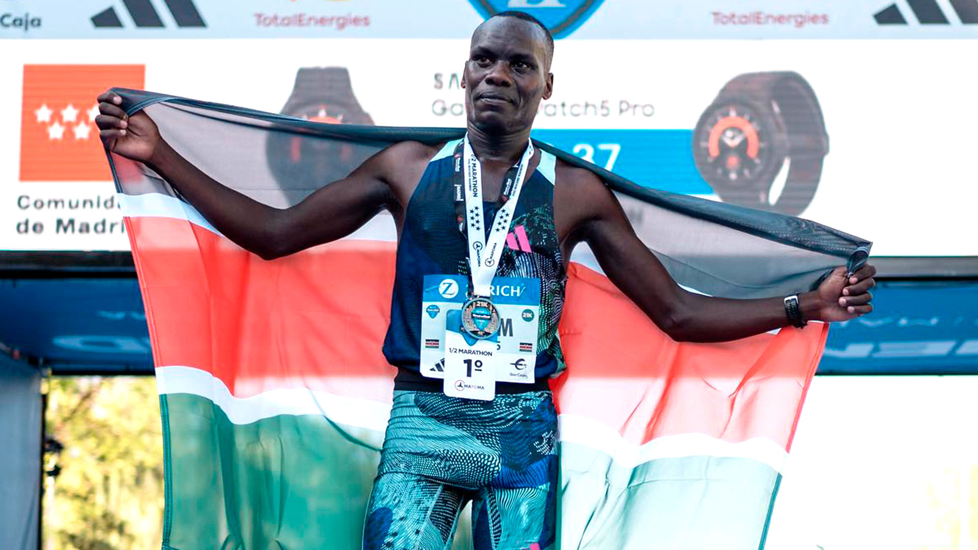 La impactante imagen de las piernas de dos corredores keniatas al finalizar una media maratón