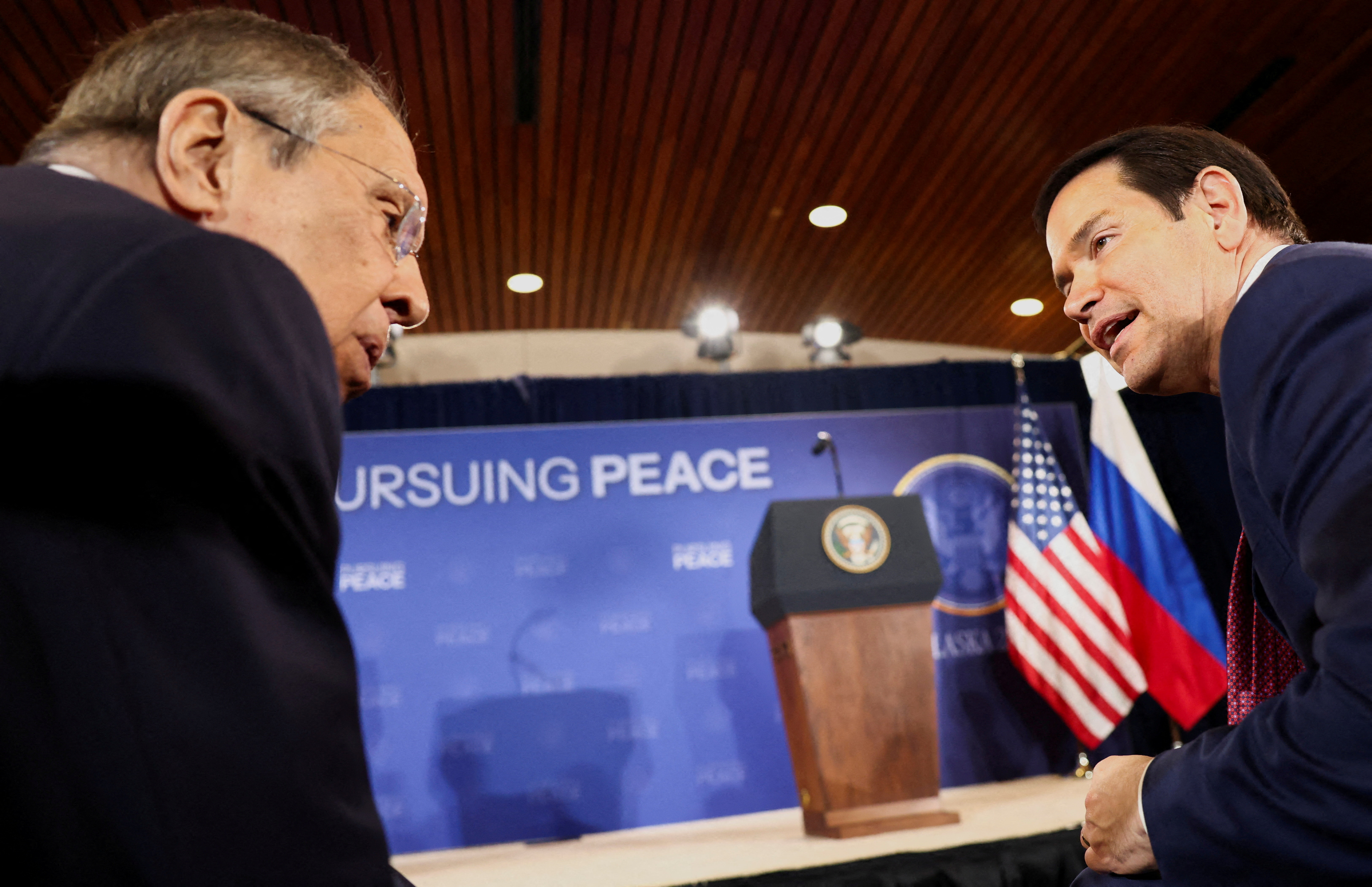 Javier Milei le tomará el martes juramento a Diego Santilli como ministro del Interior: las reuniones que ya tiene en agenda