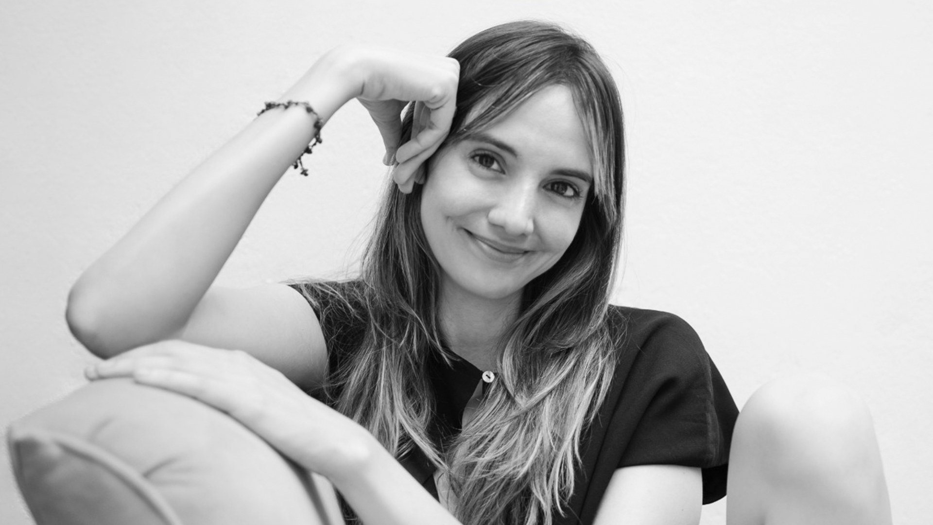 Violeta Vazquez, tanatóloga y puericultora, escribió "Entrá en crisis". 