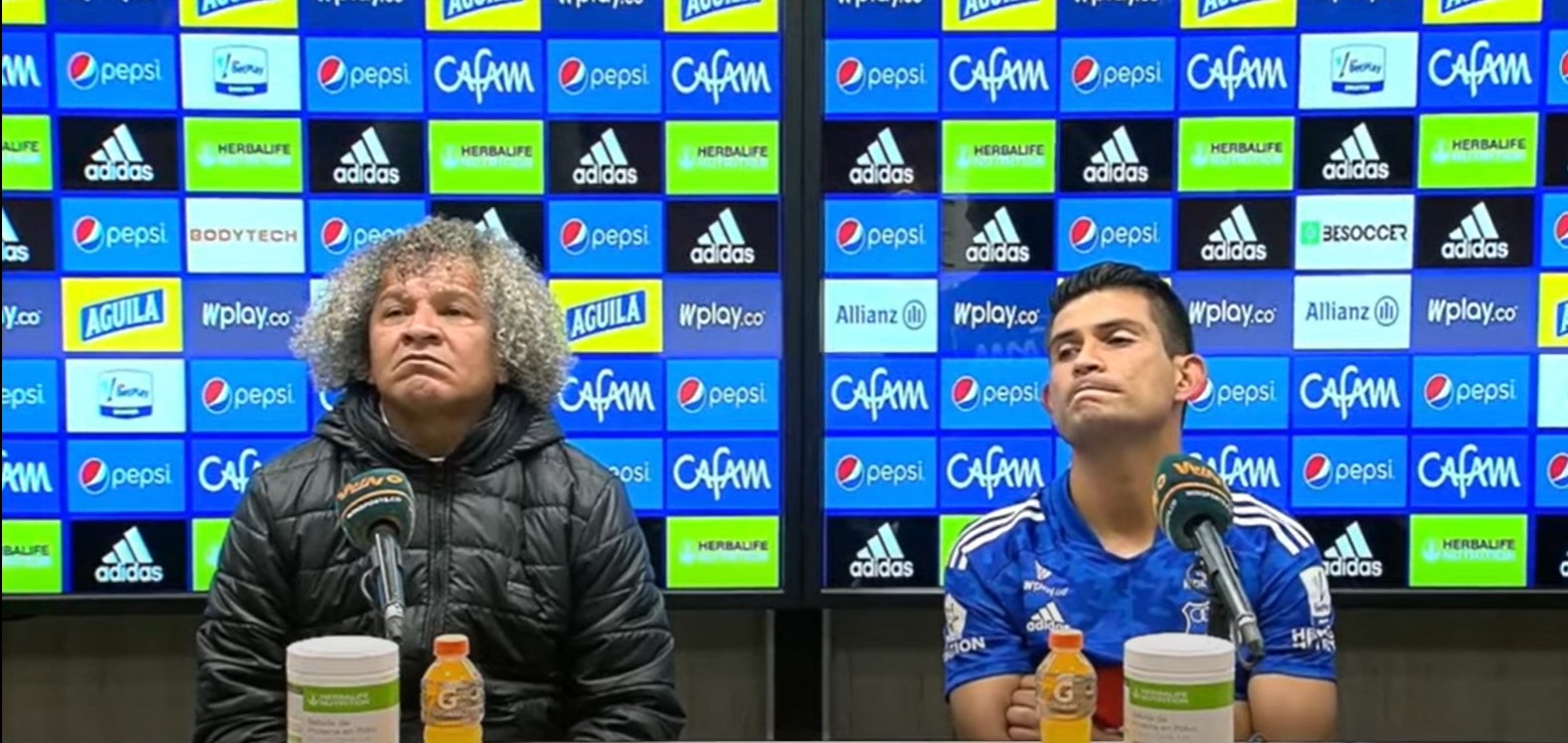 Alberto Gamero y Macalister Silva en rueda de prensa posterior al partido el 12 de junio en El Campín.