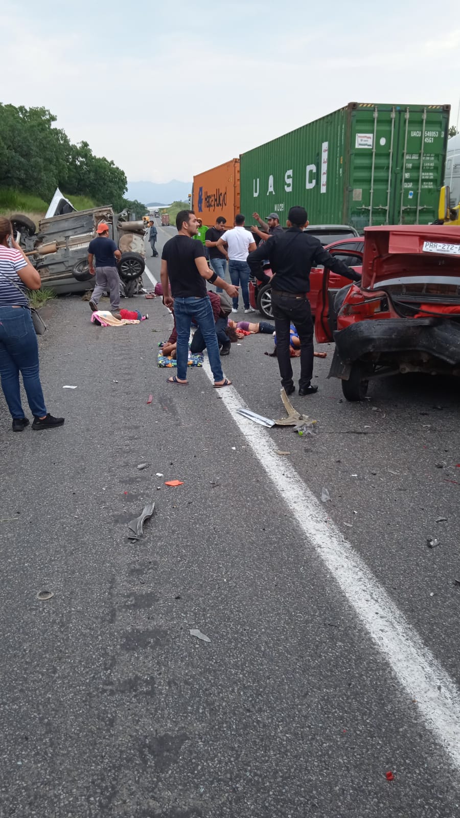In addition to the fact that 7 people died, 10 more were injured in the accident in Michoacán (Photo: Twitter/@Thermokineros)